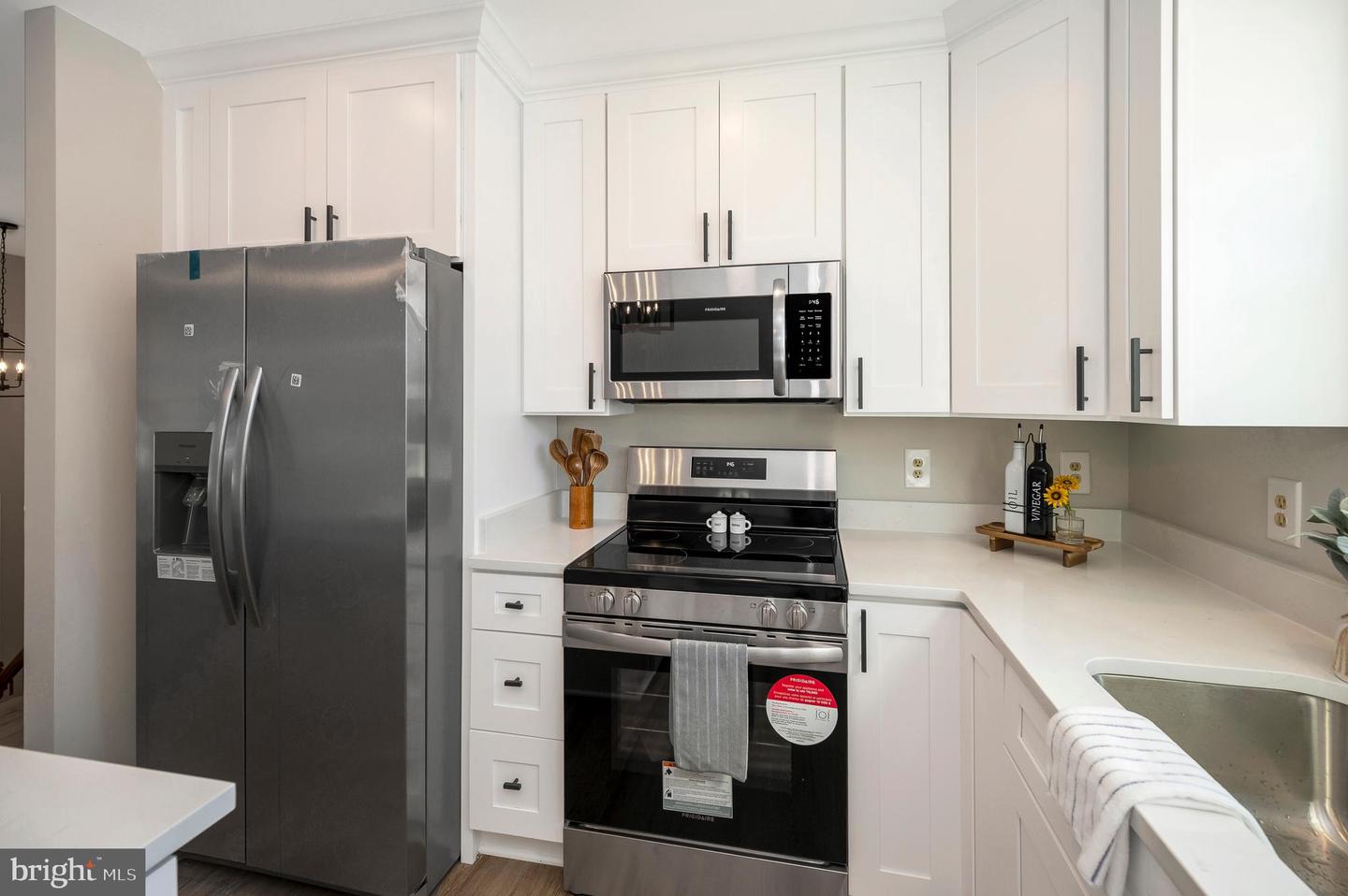 8006 BLOSSOM WOOD CT, FREDERICKSBURG, Virginia 22407, 3 Bedrooms Bedrooms, ,2 BathroomsBathrooms,Residential,For sale,8006 BLOSSOM WOOD CT,VASP2038848 MLS # VASP2038848