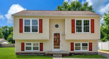 8006 BLOSSOM WOOD CT, FREDERICKSBURG, Virginia 22407, 3 Bedrooms Bedrooms, ,2 BathroomsBathrooms,Residential,For sale,8006 BLOSSOM WOOD CT,VASP2038848 MLS # VASP2038848