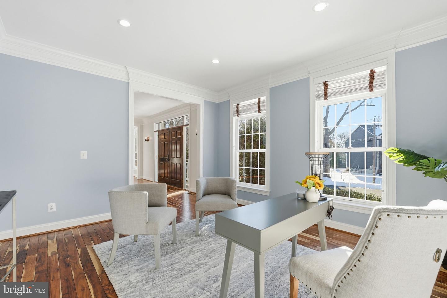 2905 HIBBARD ST, OAKTON, Virginia 22124, 5 Bedrooms Bedrooms, ,4 BathroomsBathrooms,Residential,For sale,2905 HIBBARD ST,VAFX2287490 MLS # VAFX2287490