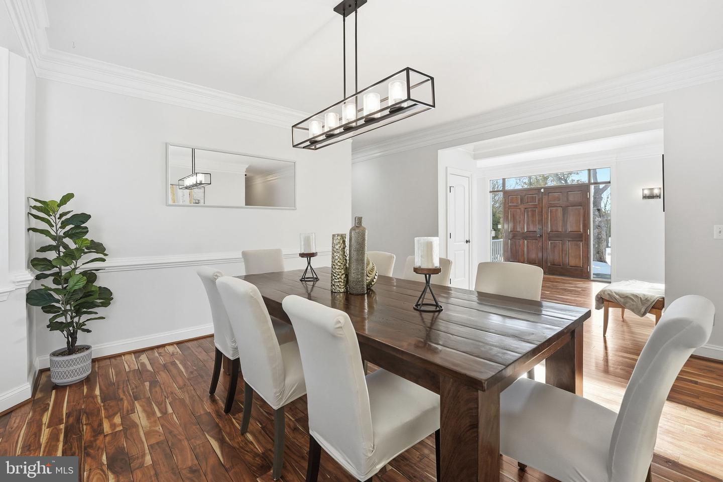 2905 HIBBARD ST, OAKTON, Virginia 22124, 5 Bedrooms Bedrooms, ,4 BathroomsBathrooms,Residential,For sale,2905 HIBBARD ST,VAFX2287490 MLS # VAFX2287490