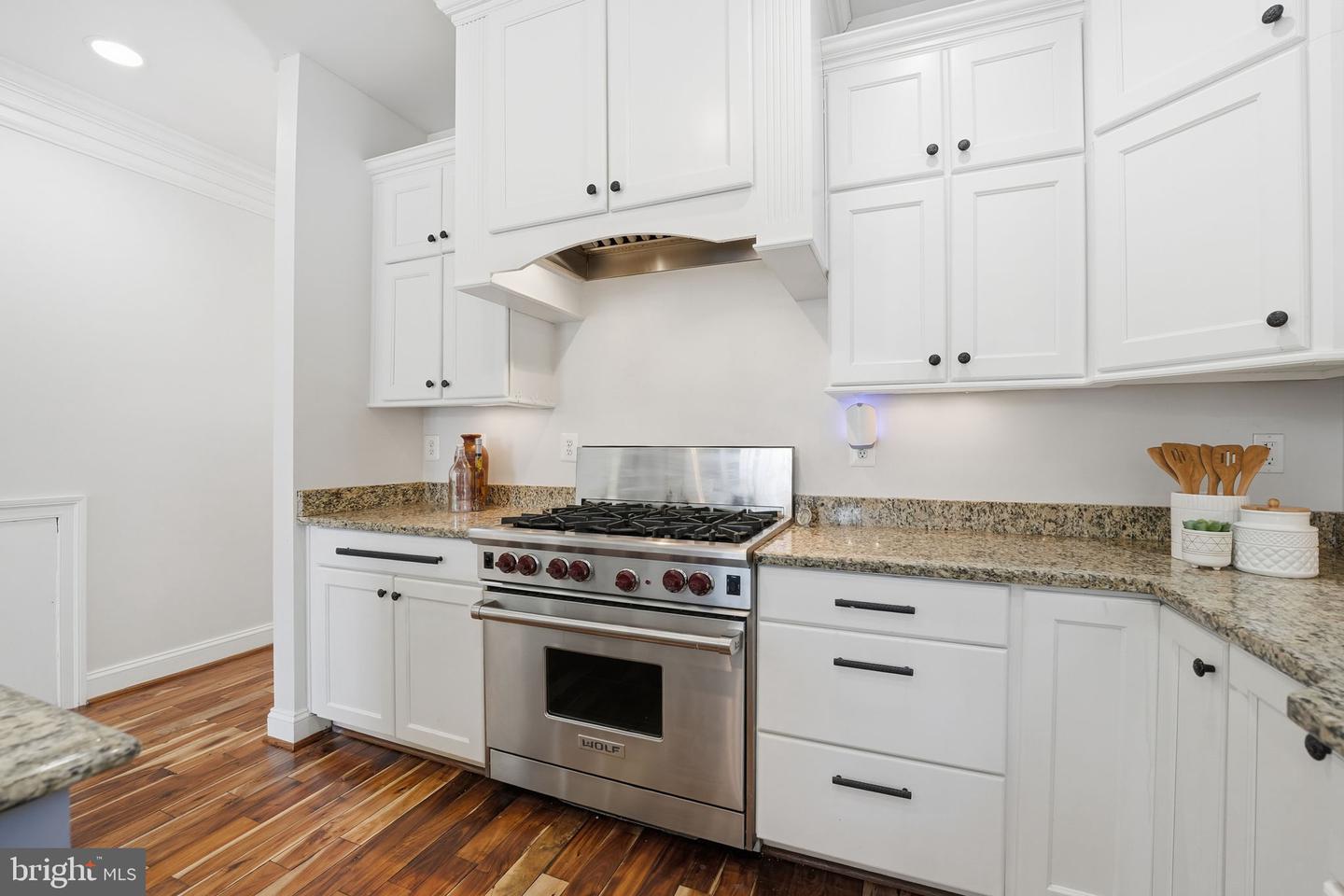 2905 HIBBARD ST, OAKTON, Virginia 22124, 5 Bedrooms Bedrooms, ,4 BathroomsBathrooms,Residential,For sale,2905 HIBBARD ST,VAFX2287490 MLS # VAFX2287490