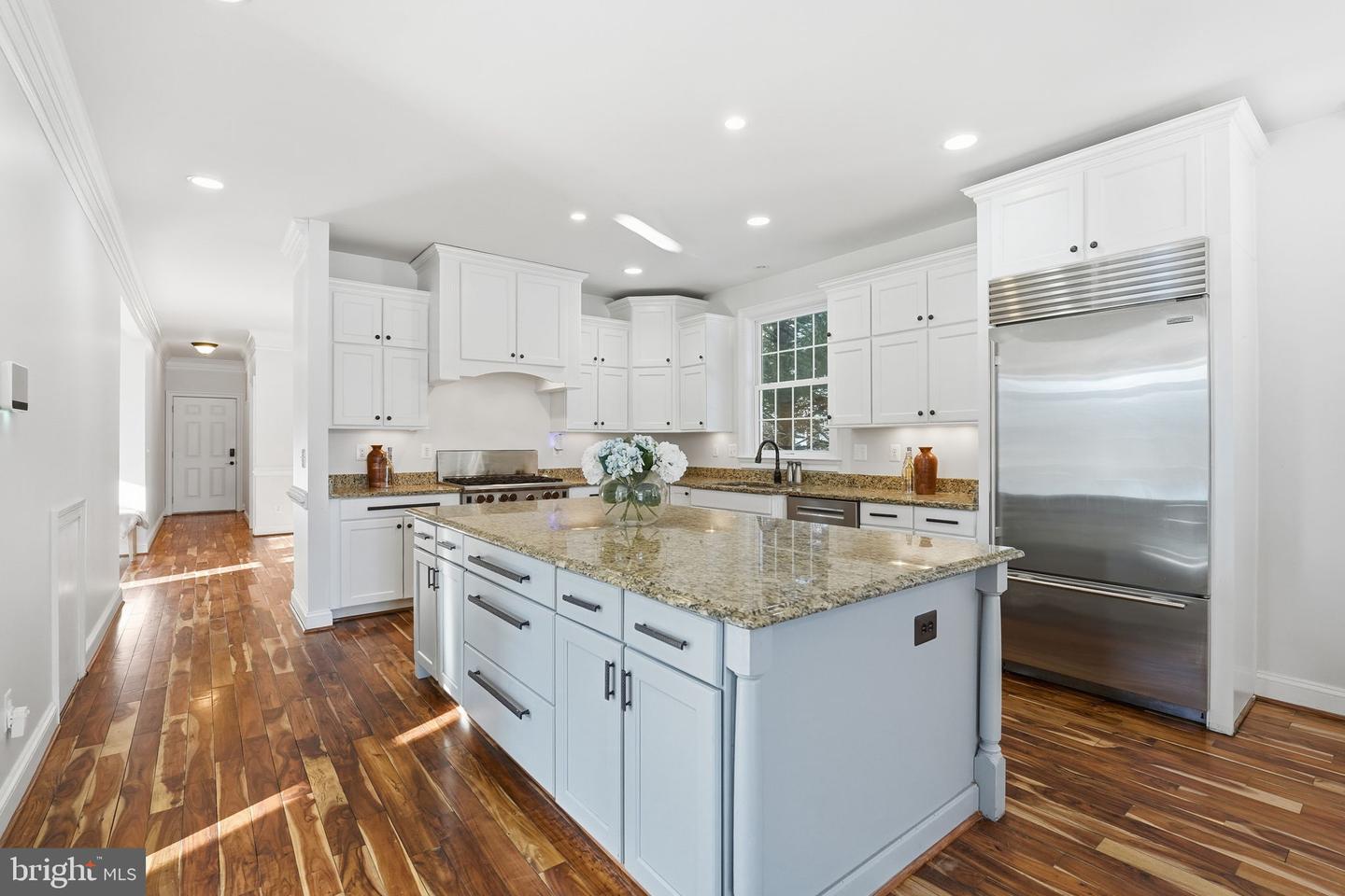 2905 HIBBARD ST, OAKTON, Virginia 22124, 5 Bedrooms Bedrooms, ,4 BathroomsBathrooms,Residential,For sale,2905 HIBBARD ST,VAFX2287490 MLS # VAFX2287490