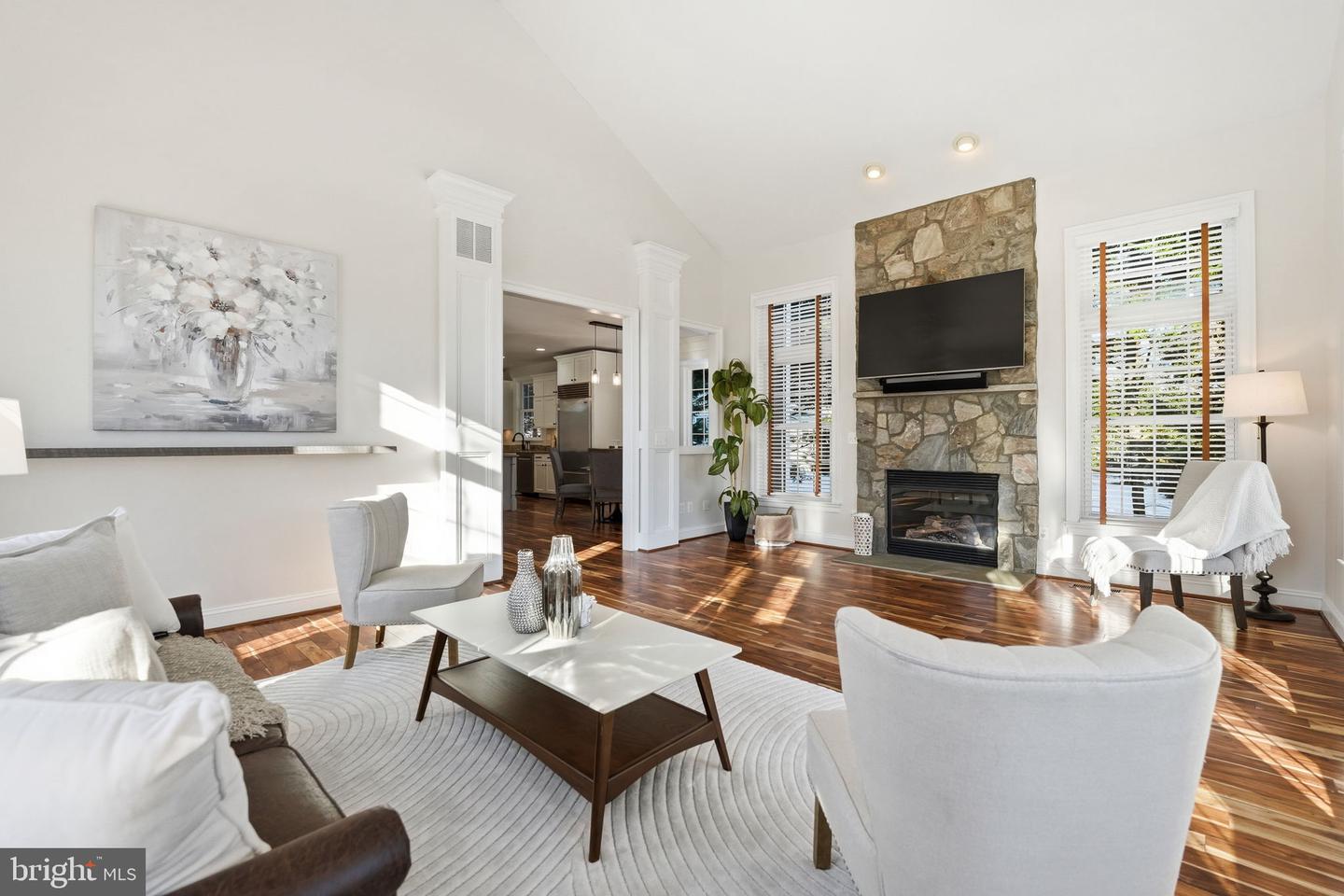 2905 HIBBARD ST, OAKTON, Virginia 22124, 5 Bedrooms Bedrooms, ,4 BathroomsBathrooms,Residential,For sale,2905 HIBBARD ST,VAFX2287490 MLS # VAFX2287490