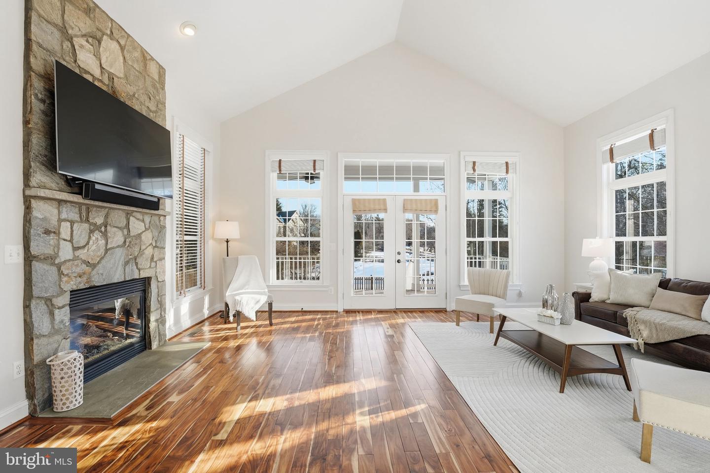 2905 HIBBARD ST, OAKTON, Virginia 22124, 5 Bedrooms Bedrooms, ,4 BathroomsBathrooms,Residential,For sale,2905 HIBBARD ST,VAFX2287490 MLS # VAFX2287490