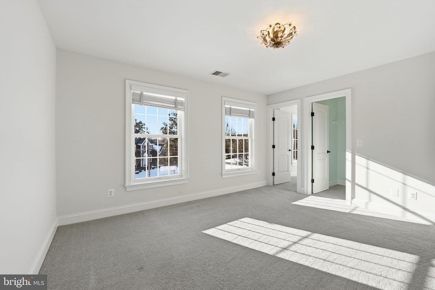 2905 HIBBARD ST, OAKTON, Virginia 22124, 5 Bedrooms Bedrooms, ,4 BathroomsBathrooms,Residential,For sale,2905 HIBBARD ST,VAFX2287490 MLS # VAFX2287490