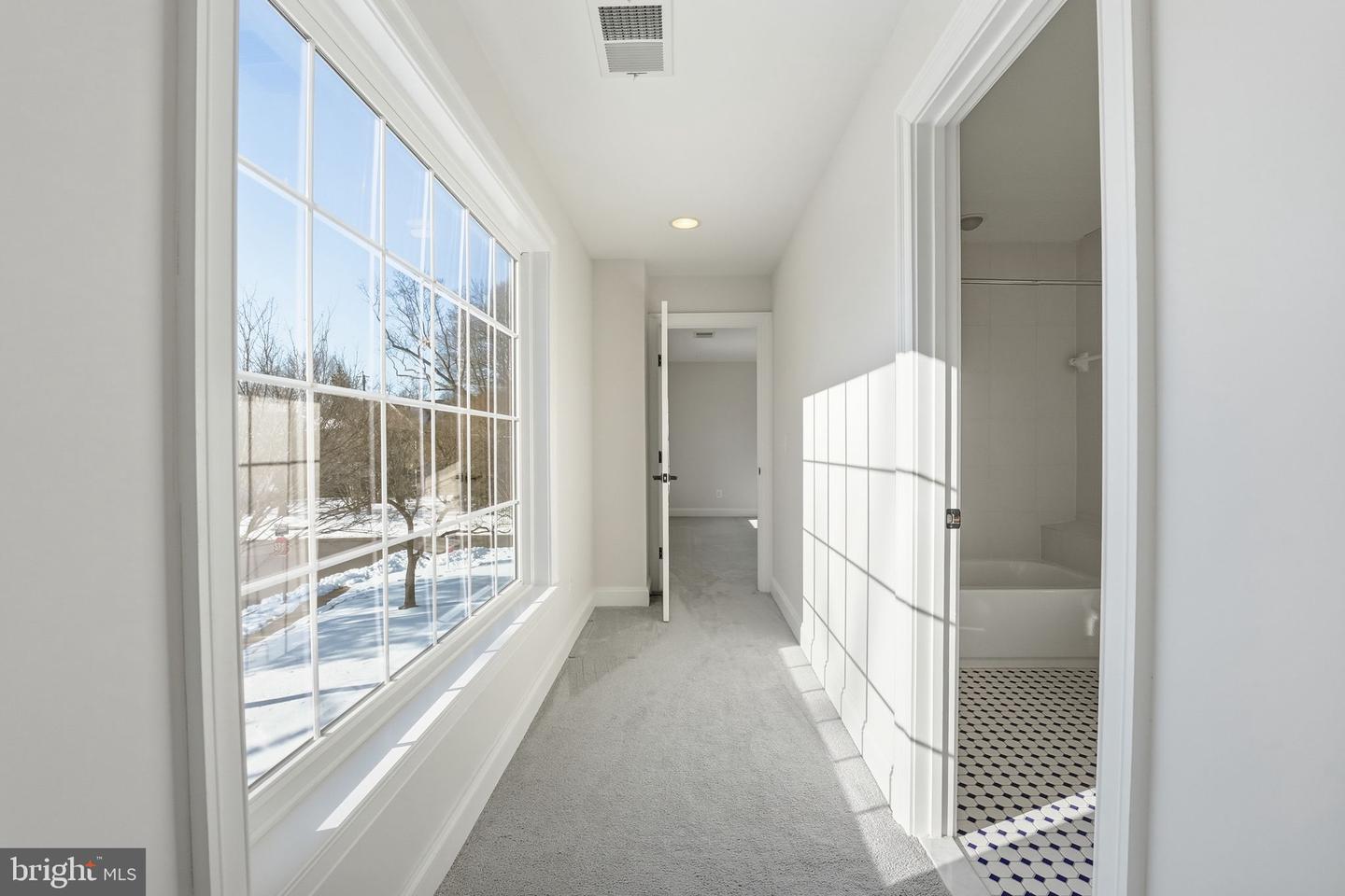 2905 HIBBARD ST, OAKTON, Virginia 22124, 5 Bedrooms Bedrooms, ,4 BathroomsBathrooms,Residential,For sale,2905 HIBBARD ST,VAFX2287490 MLS # VAFX2287490