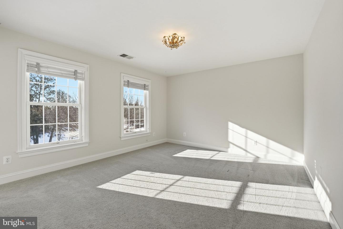 2905 HIBBARD ST, OAKTON, Virginia 22124, 5 Bedrooms Bedrooms, ,4 BathroomsBathrooms,Residential,For sale,2905 HIBBARD ST,VAFX2287490 MLS # VAFX2287490