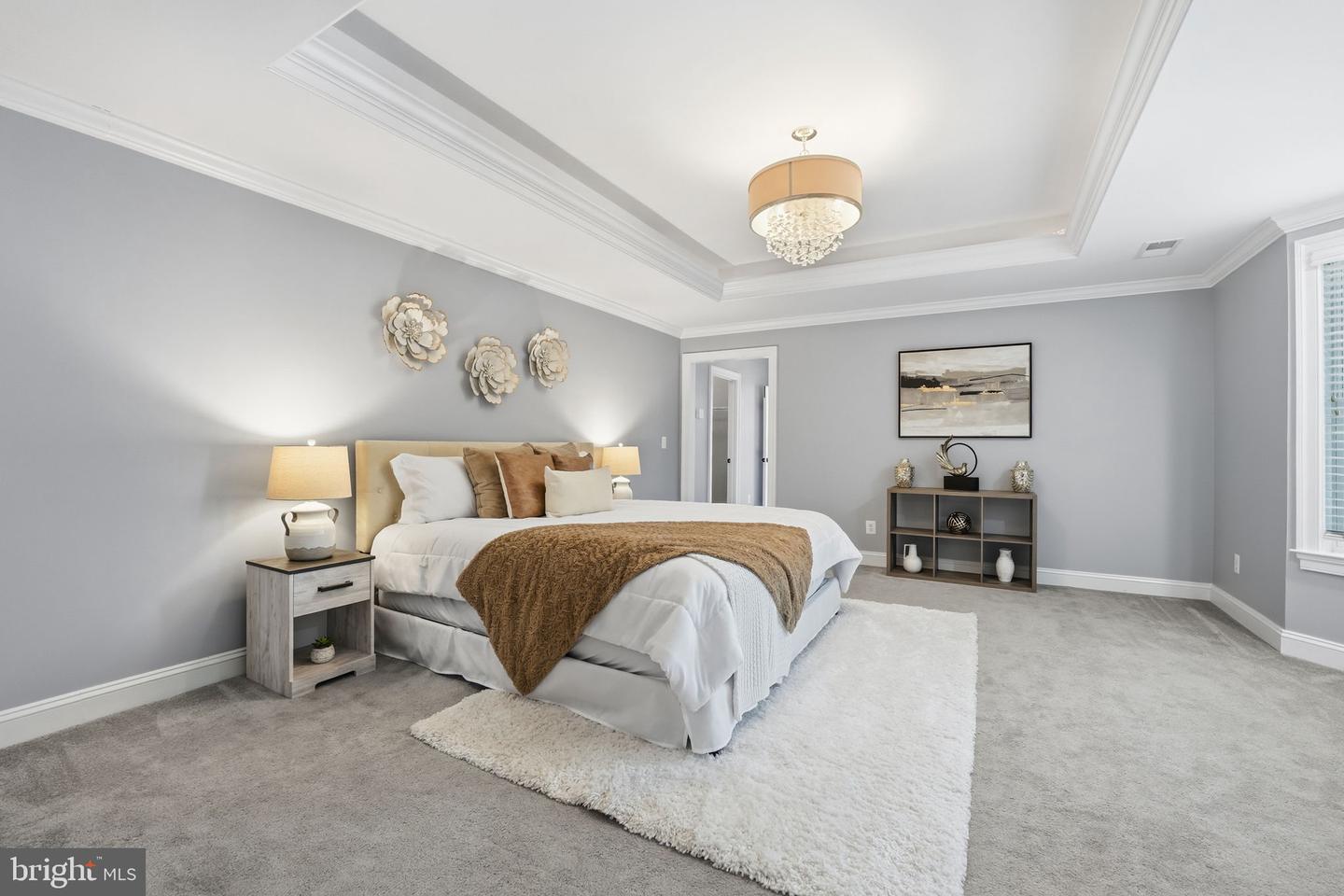 2905 HIBBARD ST, OAKTON, Virginia 22124, 5 Bedrooms Bedrooms, ,4 BathroomsBathrooms,Residential,For sale,2905 HIBBARD ST,VAFX2287490 MLS # VAFX2287490