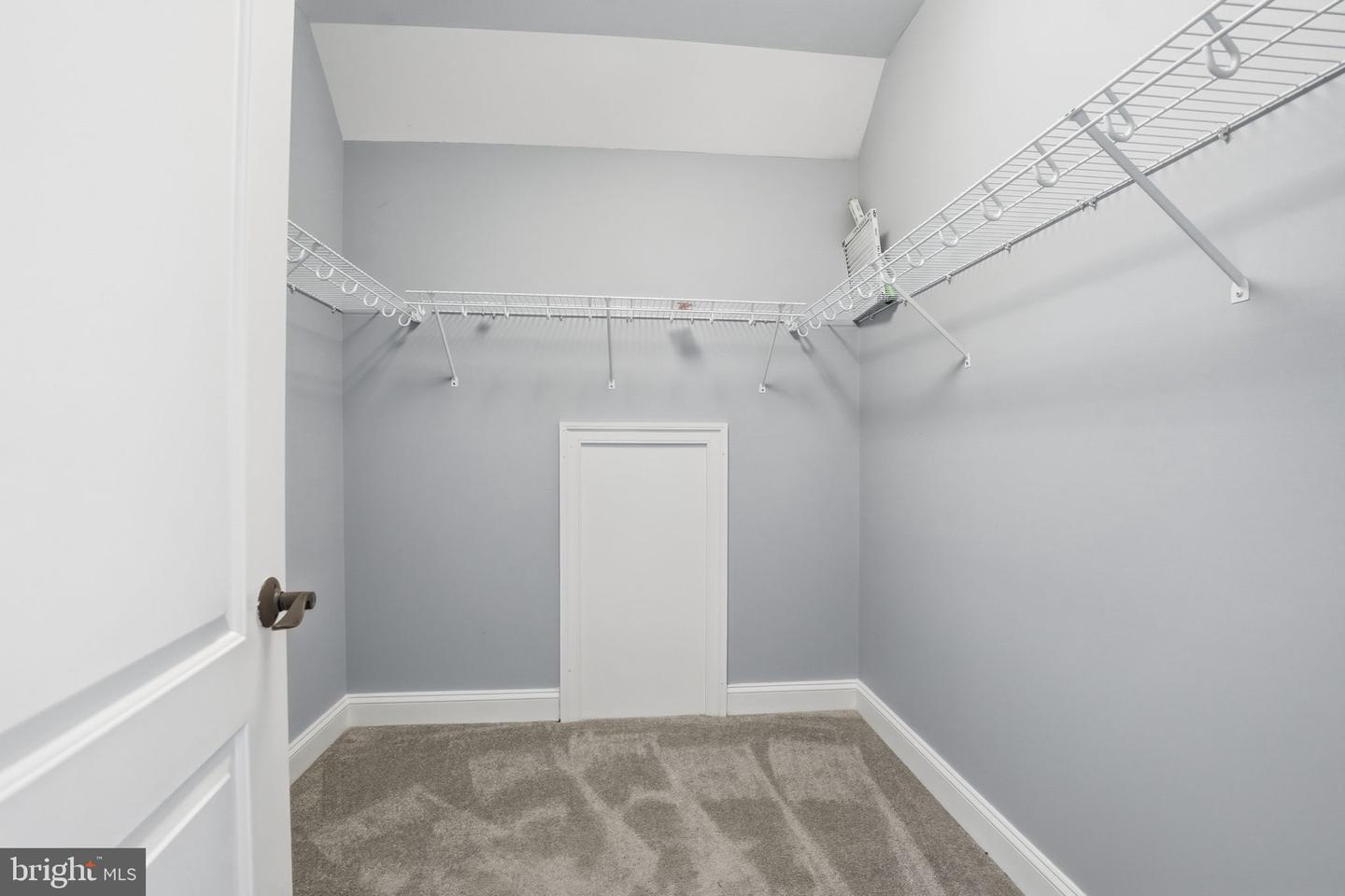 2905 HIBBARD ST, OAKTON, Virginia 22124, 5 Bedrooms Bedrooms, ,4 BathroomsBathrooms,Residential,For sale,2905 HIBBARD ST,VAFX2287490 MLS # VAFX2287490