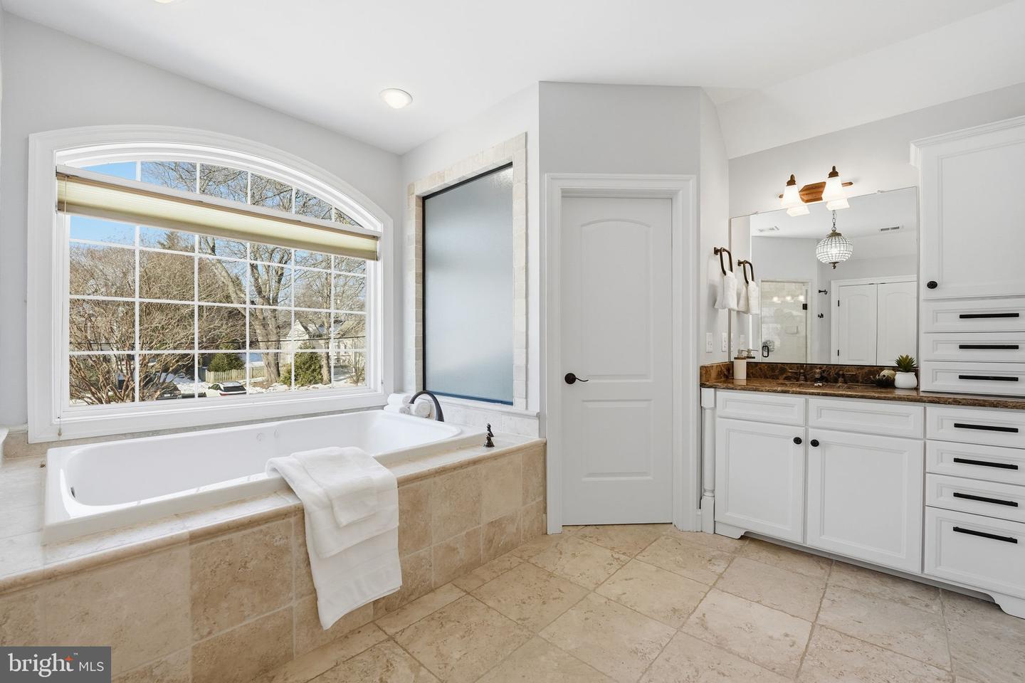 2905 HIBBARD ST, OAKTON, Virginia 22124, 5 Bedrooms Bedrooms, ,4 BathroomsBathrooms,Residential,For sale,2905 HIBBARD ST,VAFX2287490 MLS # VAFX2287490