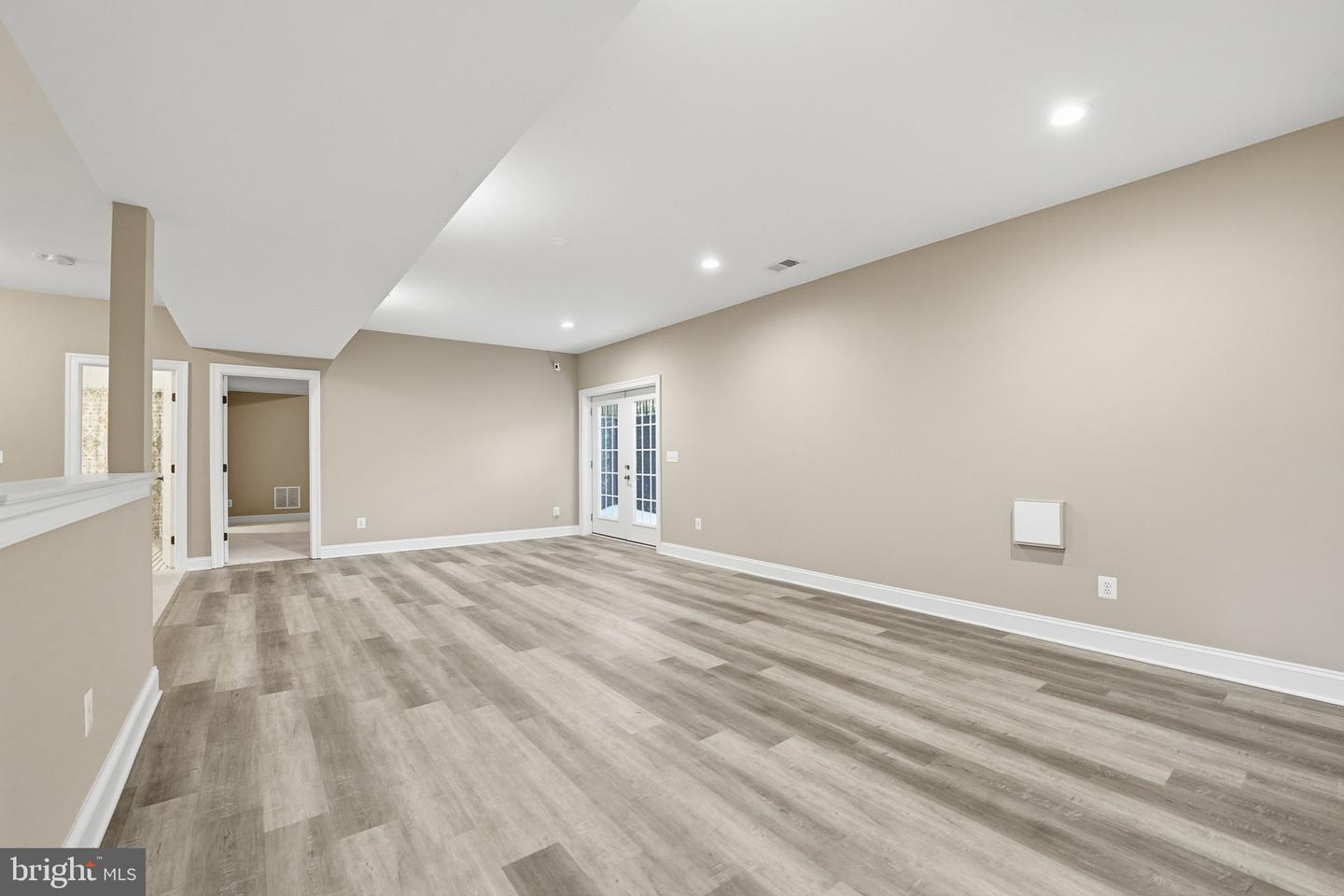 2905 HIBBARD ST, OAKTON, Virginia 22124, 5 Bedrooms Bedrooms, ,4 BathroomsBathrooms,Residential,For sale,2905 HIBBARD ST,VAFX2287490 MLS # VAFX2287490