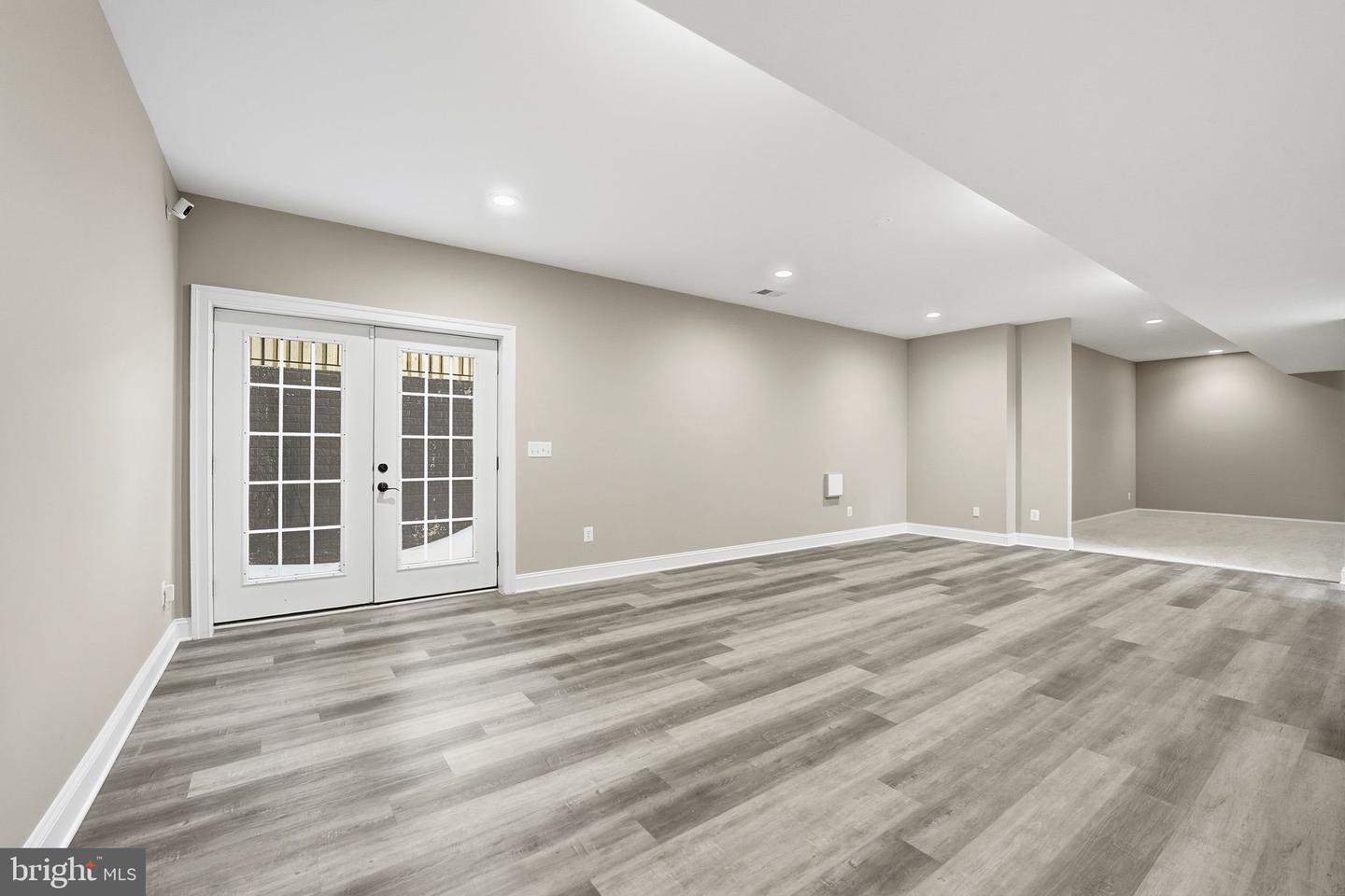 2905 HIBBARD ST, OAKTON, Virginia 22124, 5 Bedrooms Bedrooms, ,4 BathroomsBathrooms,Residential,For sale,2905 HIBBARD ST,VAFX2287490 MLS # VAFX2287490