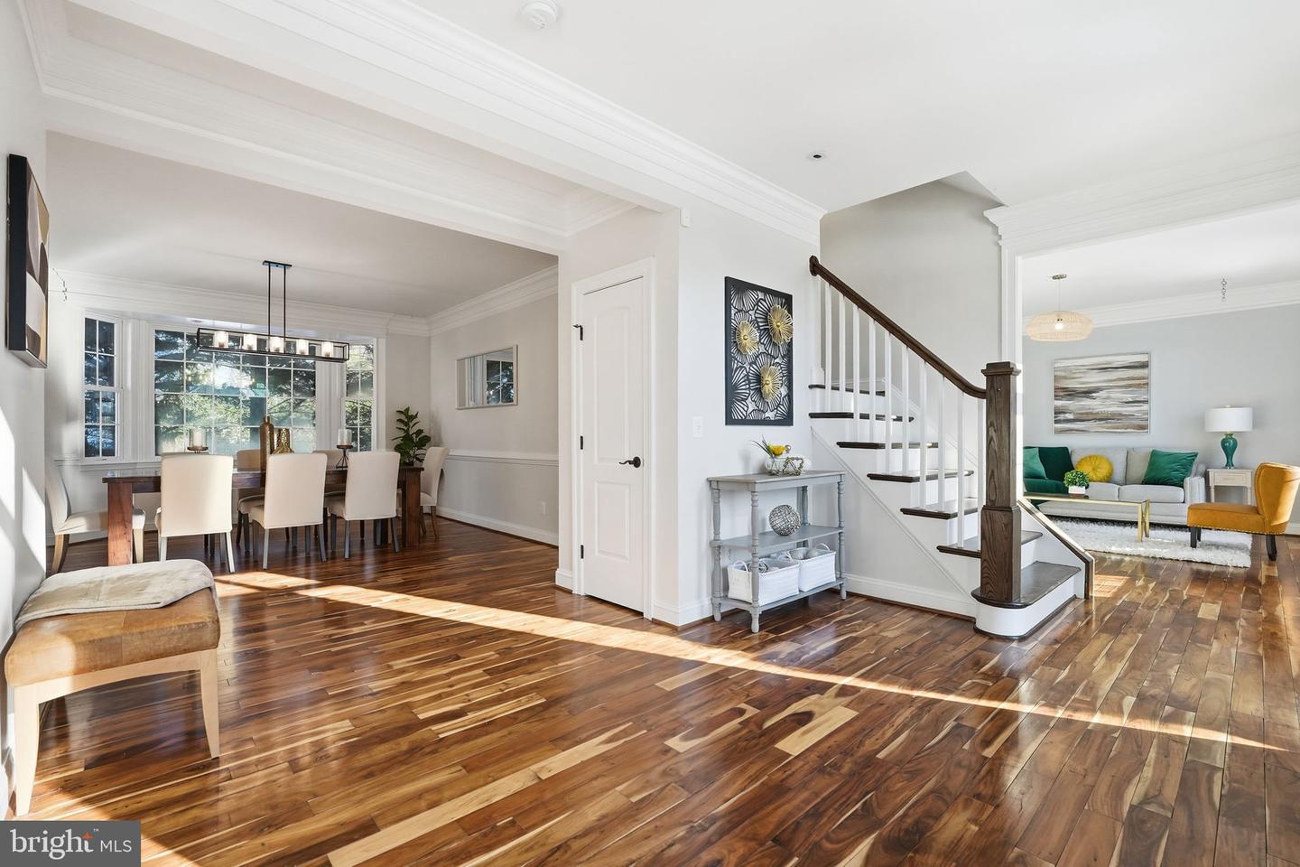 2905 HIBBARD ST, OAKTON, Virginia 22124, 5 Bedrooms Bedrooms, ,4 BathroomsBathrooms,Residential,For sale,2905 HIBBARD ST,VAFX2287490 MLS # VAFX2287490