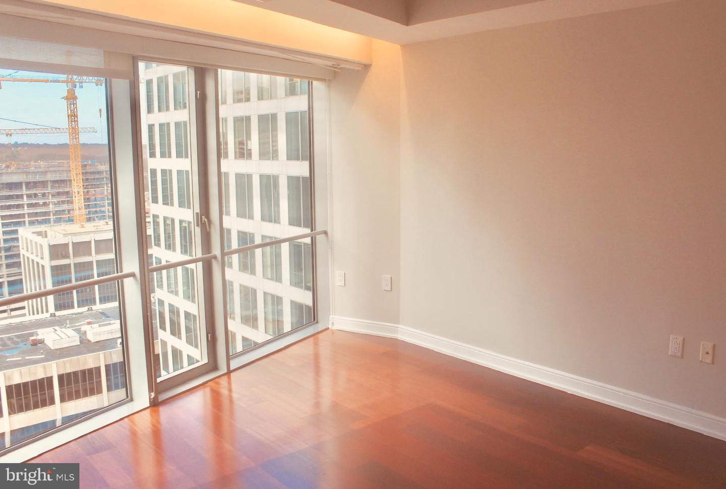 1111 19TH ST N #2705, ARLINGTON, Virginia 22209, 2 Bedrooms Bedrooms, 2 Rooms Rooms,2 BathroomsBathrooms,Residential,For sale,1111 19TH ST N #2705,VAAR2068180 MLS # VAAR2068180