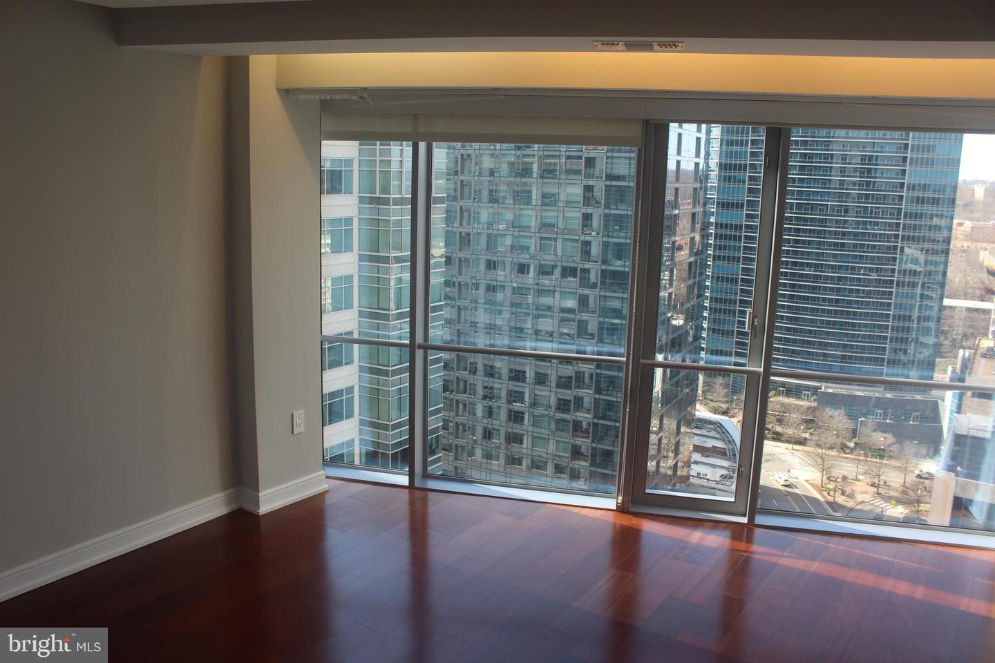 1111 19TH ST N #2705, ARLINGTON, Virginia 22209, 2 Bedrooms Bedrooms, 2 Rooms Rooms,2 BathroomsBathrooms,Residential,For sale,1111 19TH ST N #2705,VAAR2068180 MLS # VAAR2068180