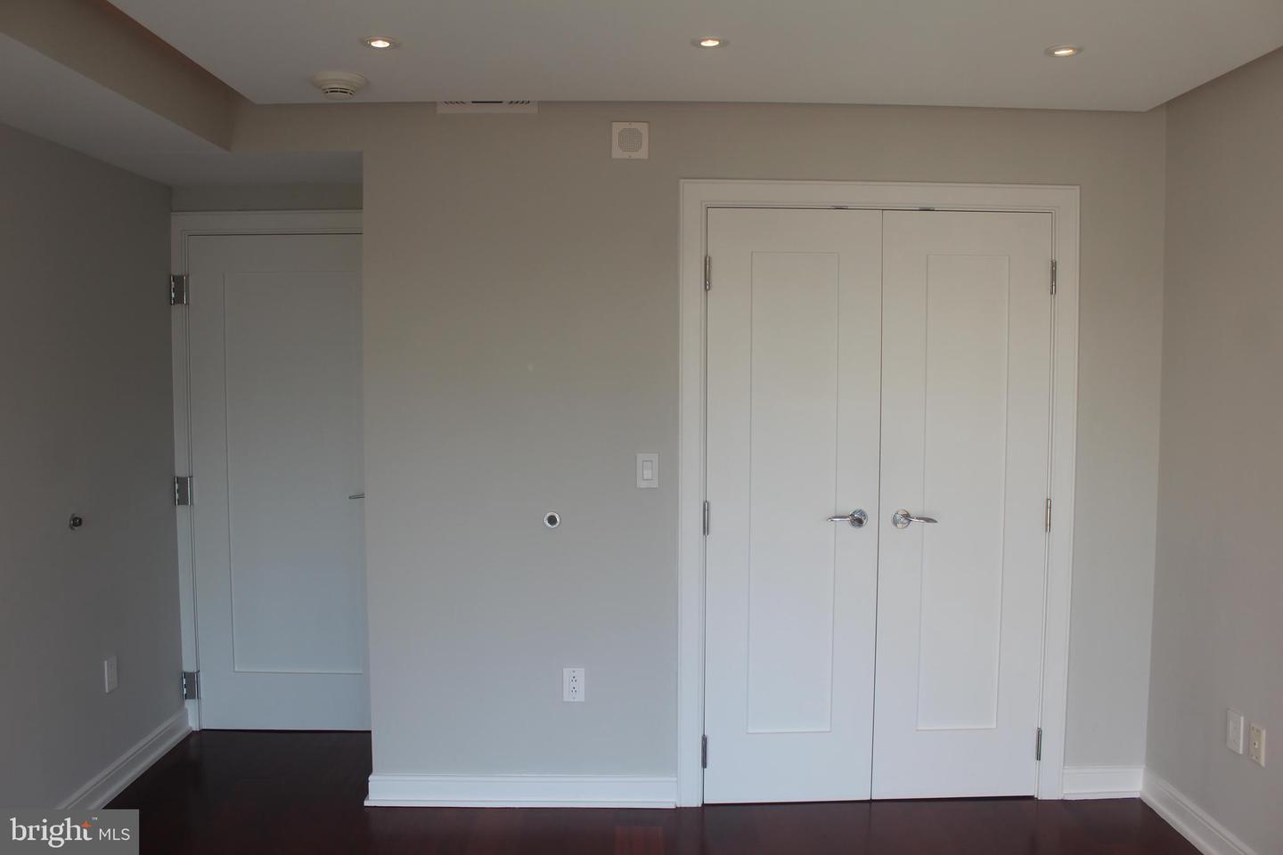 1111 19TH ST N #2705, ARLINGTON, Virginia 22209, 2 Bedrooms Bedrooms, 2 Rooms Rooms,2 BathroomsBathrooms,Residential,For sale,1111 19TH ST N #2705,VAAR2068180 MLS # VAAR2068180