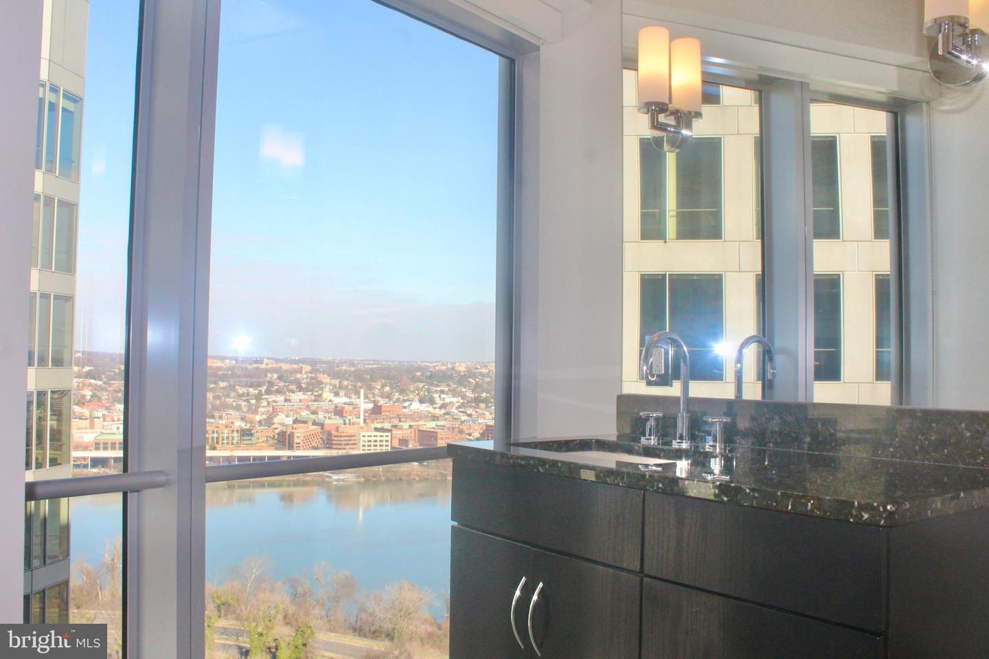 1111 19TH ST N #2705, ARLINGTON, Virginia 22209, 2 Bedrooms Bedrooms, 2 Rooms Rooms,2 BathroomsBathrooms,Residential,For sale,1111 19TH ST N #2705,VAAR2068180 MLS # VAAR2068180