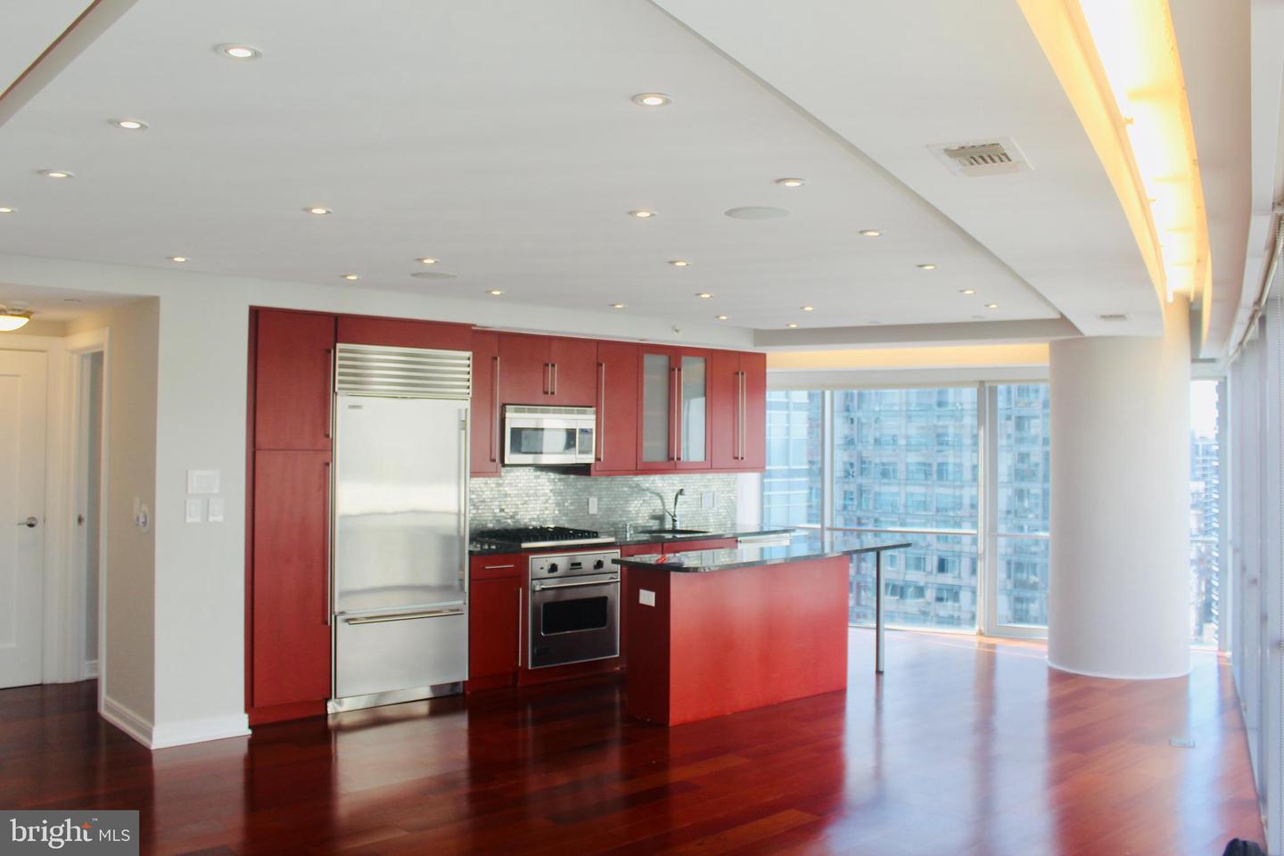 1111 19TH ST N #2705, ARLINGTON, Virginia 22209, 2 Bedrooms Bedrooms, 2 Rooms Rooms,2 BathroomsBathrooms,Residential,For sale,1111 19TH ST N #2705,VAAR2068180 MLS # VAAR2068180