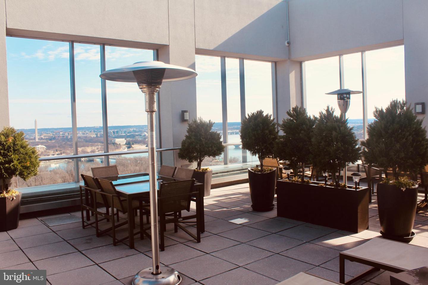 1111 19TH ST N #2705, ARLINGTON, Virginia 22209, 2 Bedrooms Bedrooms, 2 Rooms Rooms,2 BathroomsBathrooms,Residential,For sale,1111 19TH ST N #2705,VAAR2068180 MLS # VAAR2068180