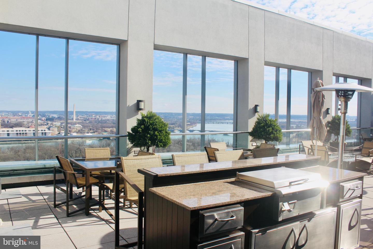 1111 19TH ST N #2705, ARLINGTON, Virginia 22209, 2 Bedrooms Bedrooms, 2 Rooms Rooms,2 BathroomsBathrooms,Residential,For sale,1111 19TH ST N #2705,VAAR2068180 MLS # VAAR2068180