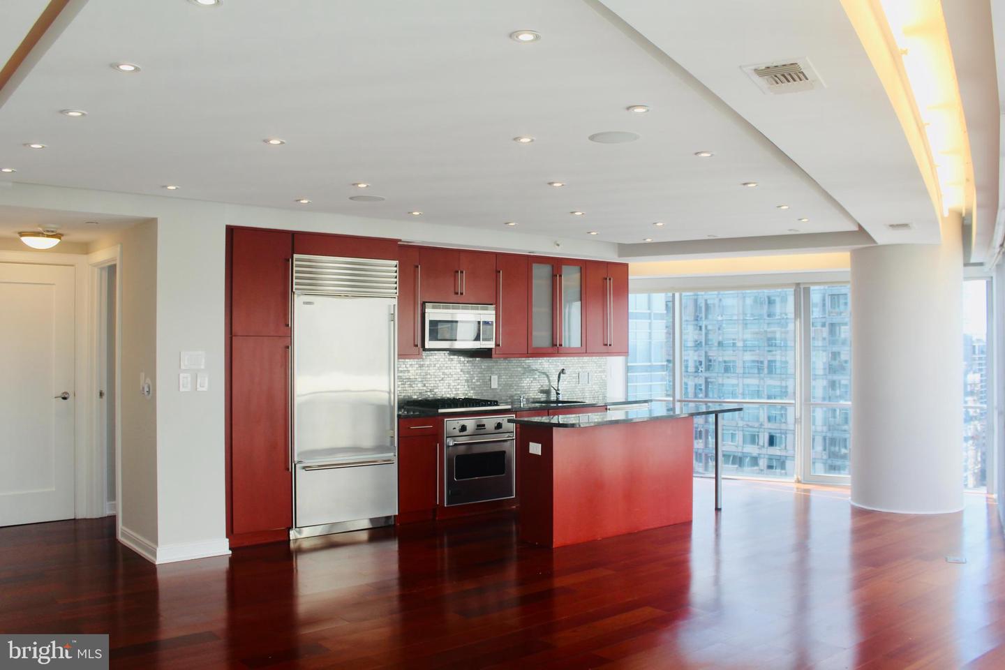 1111 19TH ST N #2705, ARLINGTON, Virginia 22209, 2 Bedrooms Bedrooms, 2 Rooms Rooms,2 BathroomsBathrooms,Residential,For sale,1111 19TH ST N #2705,VAAR2068180 MLS # VAAR2068180