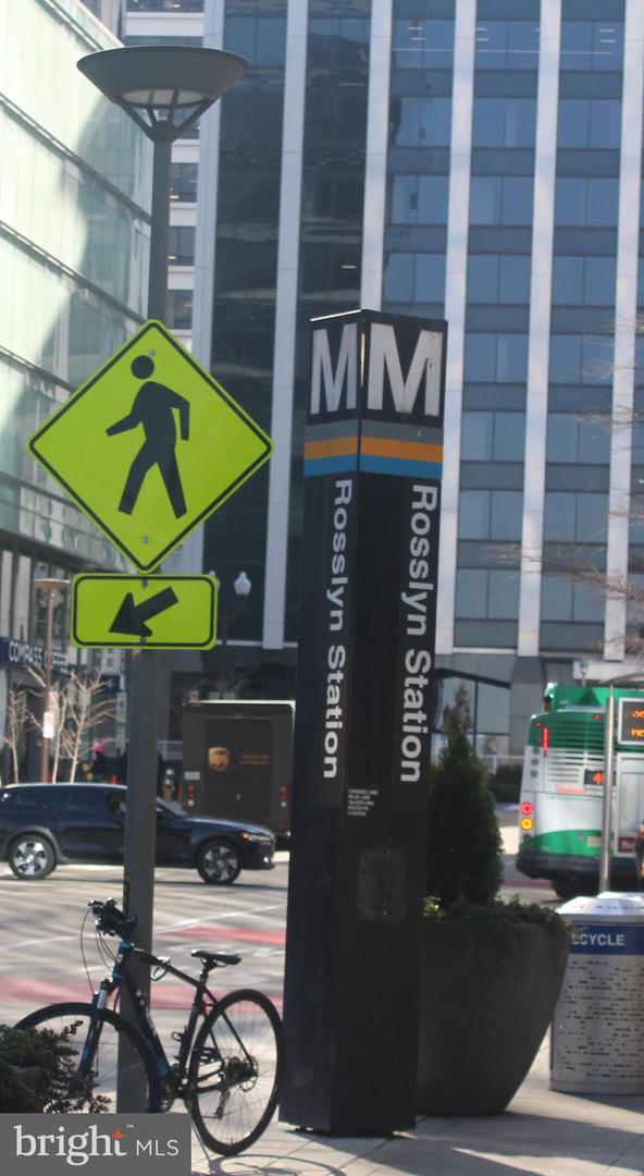 1111 19TH ST N #2705, ARLINGTON, Virginia 22209, 2 Bedrooms Bedrooms, 2 Rooms Rooms,2 BathroomsBathrooms,Residential,For sale,1111 19TH ST N #2705,VAAR2068180 MLS # VAAR2068180