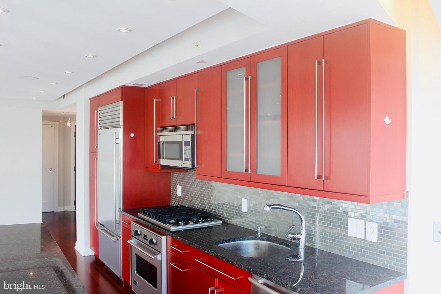 1111 19TH ST N #2705, ARLINGTON, Virginia 22209, 2 Bedrooms Bedrooms, 2 Rooms Rooms,2 BathroomsBathrooms,Residential,For sale,1111 19TH ST N #2705,VAAR2068180 MLS # VAAR2068180