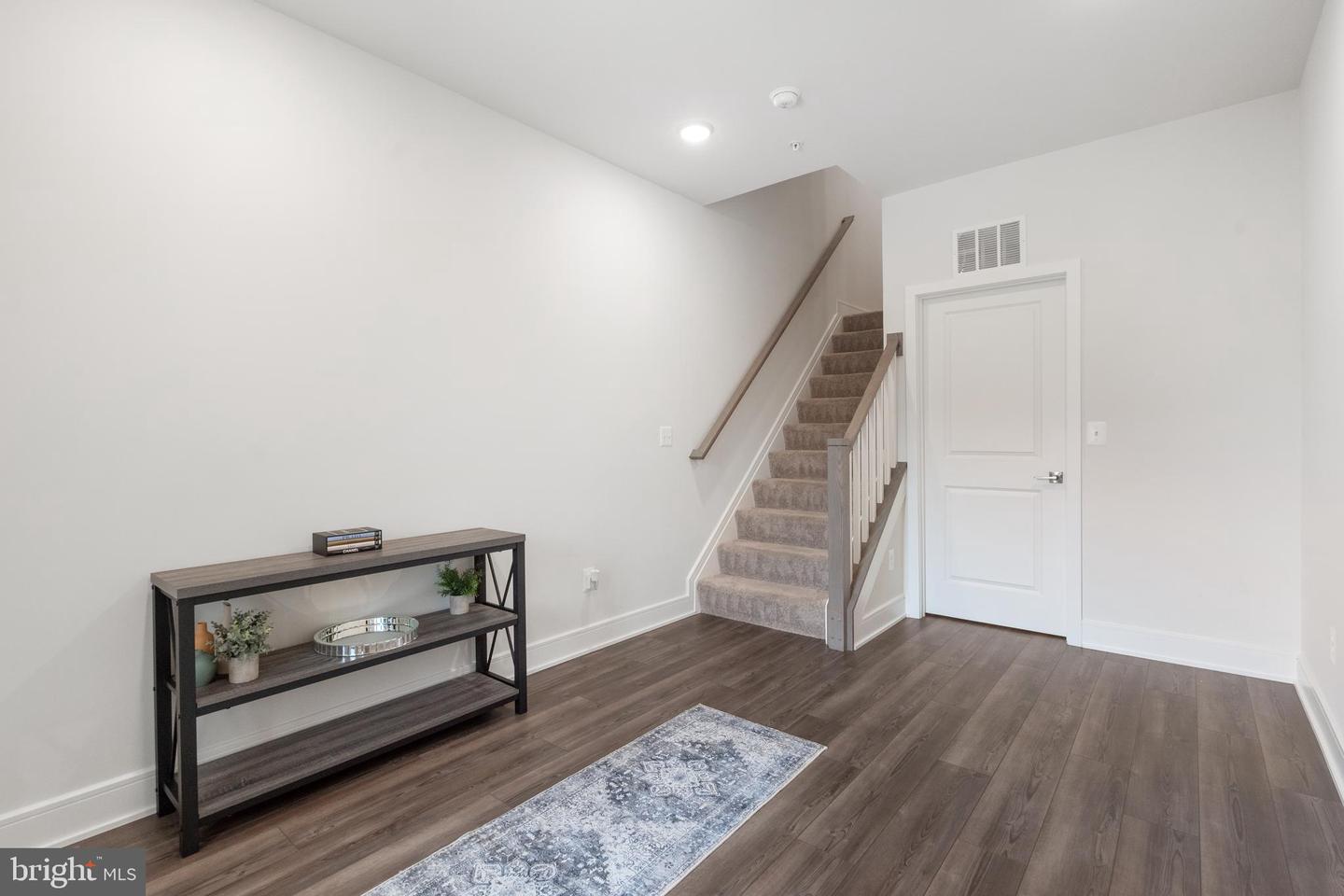 43376 FARRINGDON SQ, BROADLANDS, Virginia 20148, 3 Bedrooms Bedrooms, ,2 BathroomsBathrooms,Residential,For sale,43376 FARRINGDON SQ,VALO2114726 MLS # VALO2114726