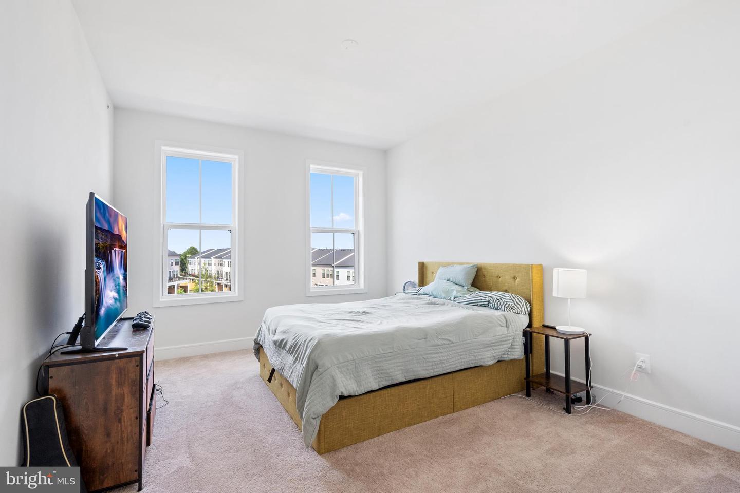 43376 FARRINGDON SQ, BROADLANDS, Virginia 20148, 3 Bedrooms Bedrooms, ,2 BathroomsBathrooms,Residential,For sale,43376 FARRINGDON SQ,VALO2114726 MLS # VALO2114726