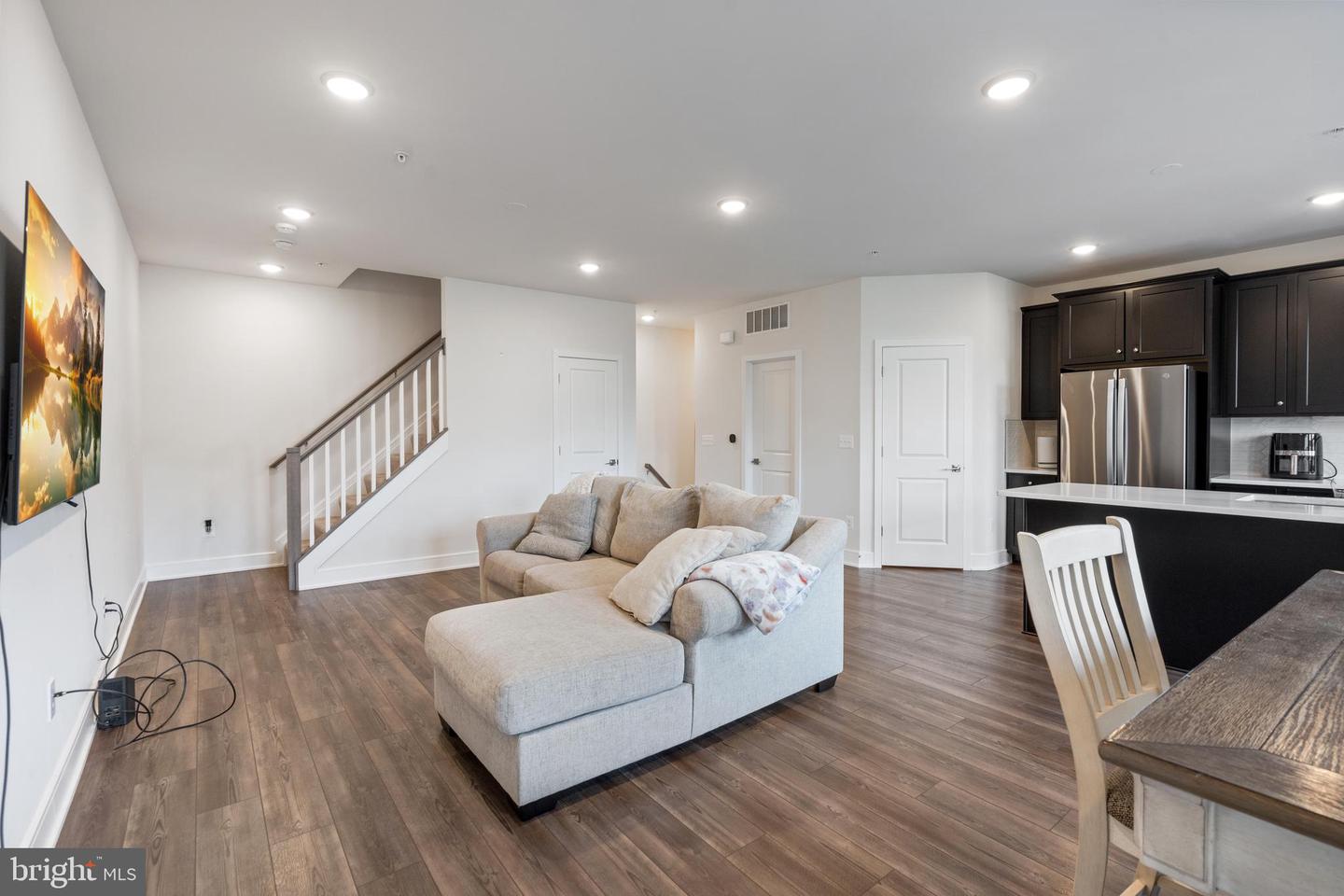 43376 FARRINGDON SQ, BROADLANDS, Virginia 20148, 3 Bedrooms Bedrooms, ,2 BathroomsBathrooms,Residential,For sale,43376 FARRINGDON SQ,VALO2114726 MLS # VALO2114726