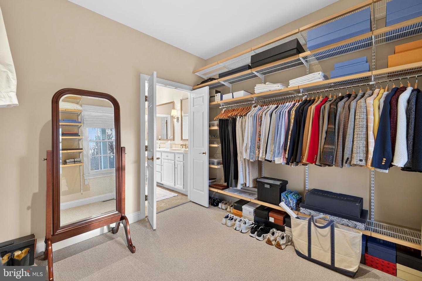 23650 GRASTY PL, MIDDLEBURG, Virginia 20117, 4 Bedrooms Bedrooms, ,4 BathroomsBathrooms,Residential,For sale,23650 GRASTY PL,VALO2114762 MLS # VALO2114762