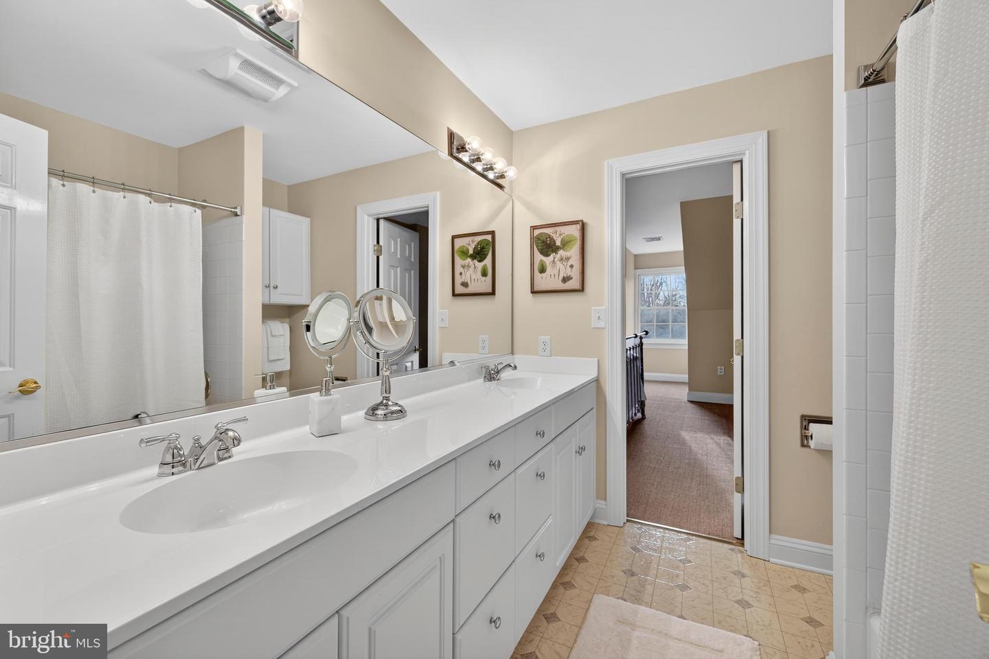 23650 GRASTY PL, MIDDLEBURG, Virginia 20117, 4 Bedrooms Bedrooms, ,4 BathroomsBathrooms,Residential,For sale,23650 GRASTY PL,VALO2114762 MLS # VALO2114762