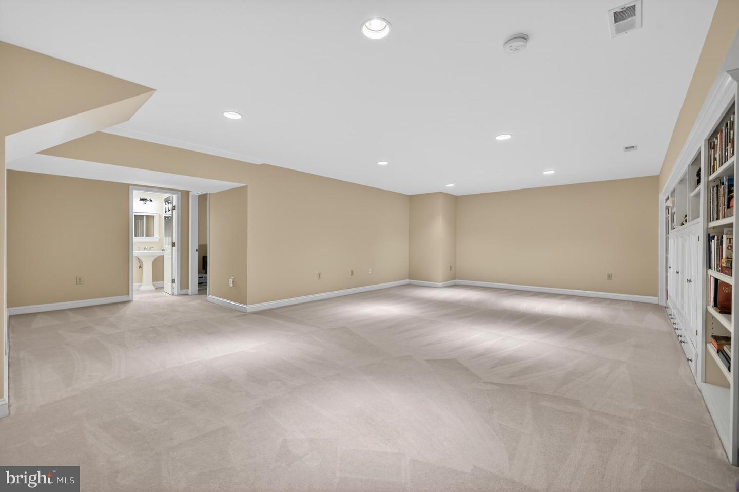 23650 GRASTY PL, MIDDLEBURG, Virginia 20117, 4 Bedrooms Bedrooms, ,4 BathroomsBathrooms,Residential,For sale,23650 GRASTY PL,VALO2114762 MLS # VALO2114762