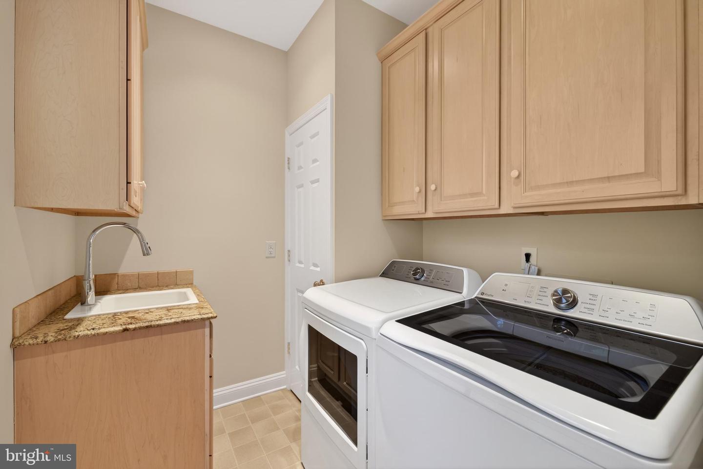 23650 GRASTY PL, MIDDLEBURG, Virginia 20117, 4 Bedrooms Bedrooms, ,4 BathroomsBathrooms,Residential,For sale,23650 GRASTY PL,VALO2114762 MLS # VALO2114762