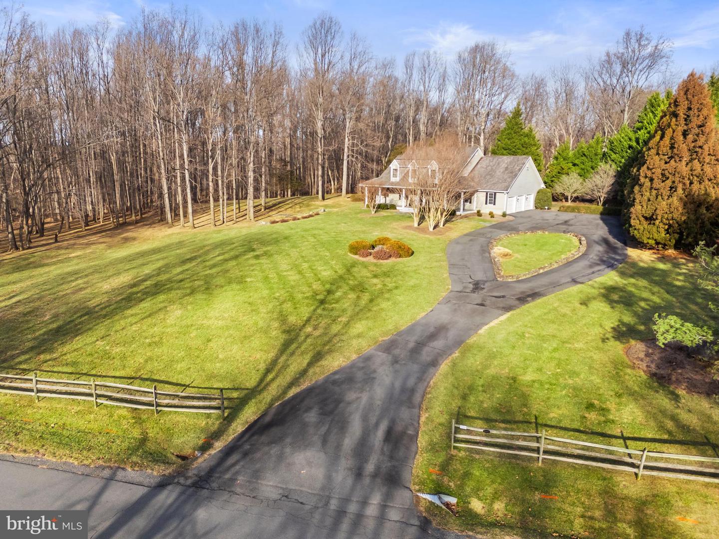 23650 GRASTY PL, MIDDLEBURG, Virginia 20117, 4 Bedrooms Bedrooms, ,4 BathroomsBathrooms,Residential,For sale,23650 GRASTY PL,VALO2114762 MLS # VALO2114762