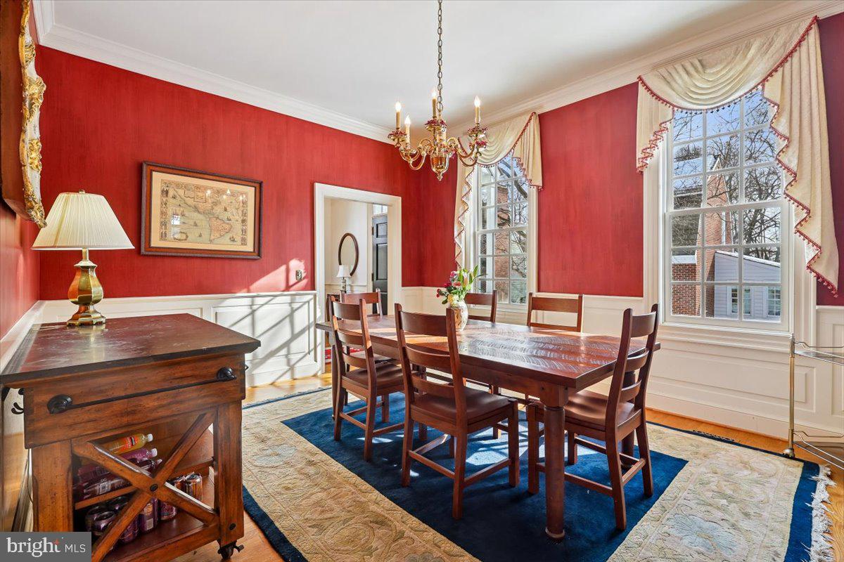 9896 PALACE GREEN WAY, VIENNA, Virginia 22181, 4 Bedrooms Bedrooms, ,3 BathroomsBathrooms,Residential,For sale,9896 PALACE GREEN WAY,VAFX2287770 MLS # VAFX2287770