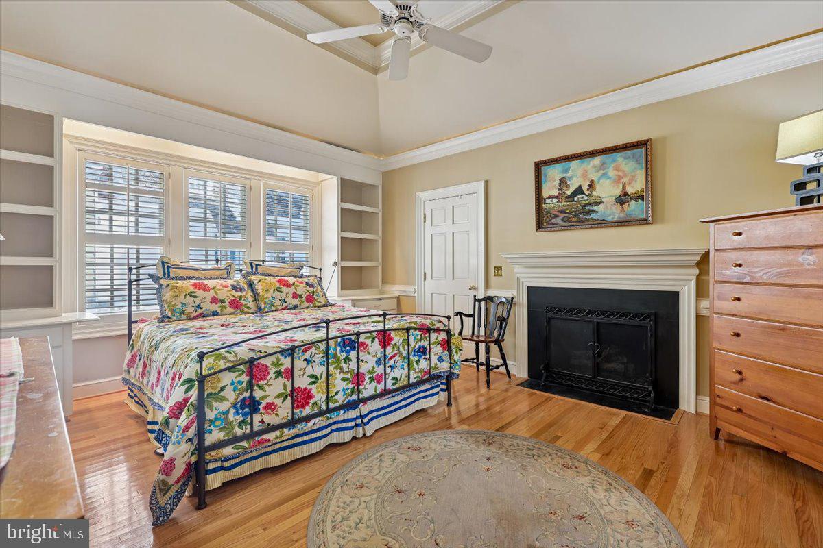 9896 PALACE GREEN WAY, VIENNA, Virginia 22181, 4 Bedrooms Bedrooms, ,3 BathroomsBathrooms,Residential,For sale,9896 PALACE GREEN WAY,VAFX2287770 MLS # VAFX2287770