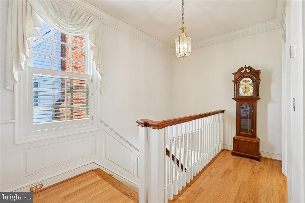 9896 PALACE GREEN WAY, VIENNA, Virginia 22181, 4 Bedrooms Bedrooms, ,3 BathroomsBathrooms,Residential,For sale,9896 PALACE GREEN WAY,VAFX2287770 MLS # VAFX2287770