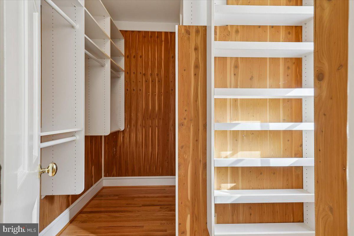 9896 PALACE GREEN WAY, VIENNA, Virginia 22181, 4 Bedrooms Bedrooms, ,3 BathroomsBathrooms,Residential,For sale,9896 PALACE GREEN WAY,VAFX2287770 MLS # VAFX2287770