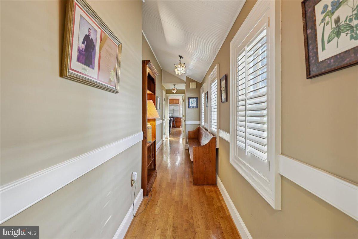 9896 PALACE GREEN WAY, VIENNA, Virginia 22181, 4 Bedrooms Bedrooms, ,3 BathroomsBathrooms,Residential,For sale,9896 PALACE GREEN WAY,VAFX2287770 MLS # VAFX2287770