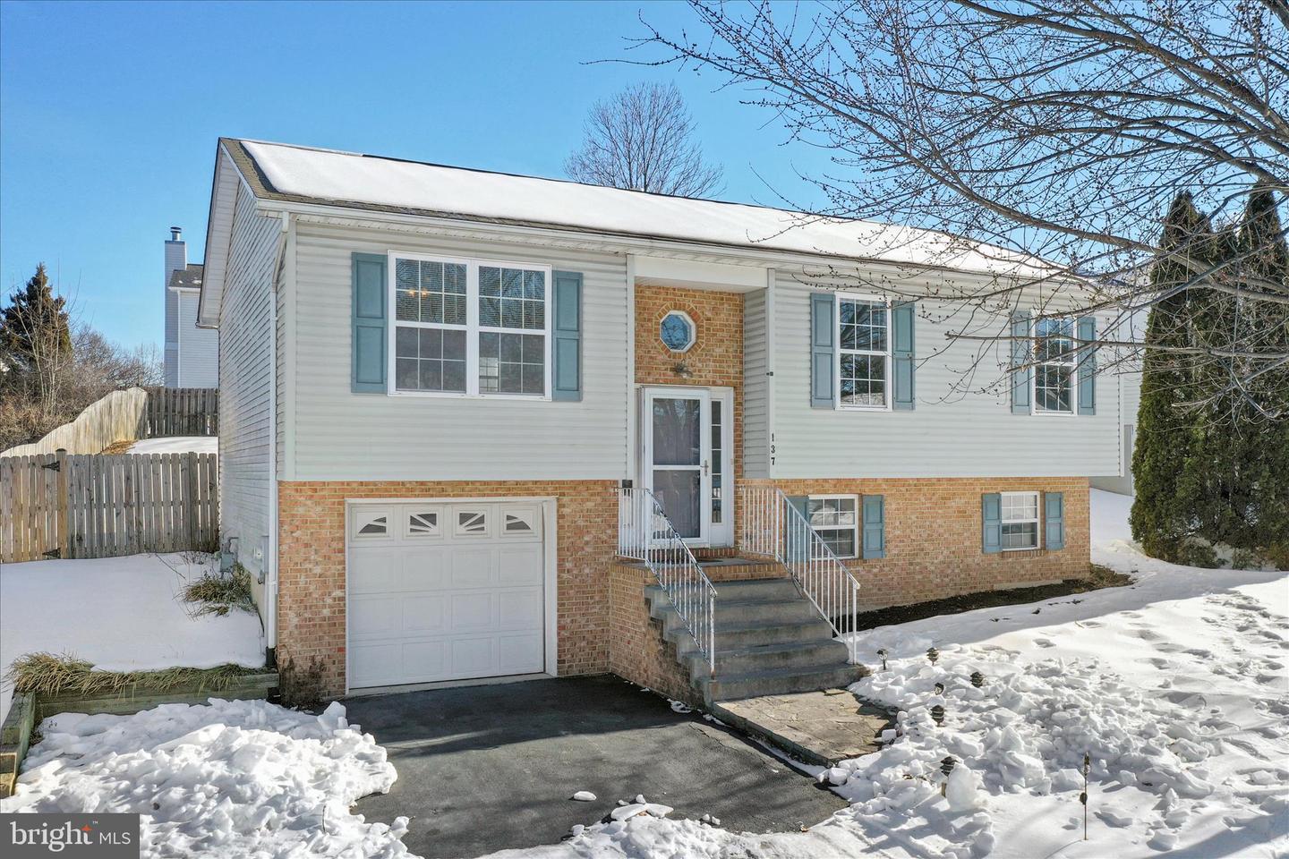 137 WOODROW RD, WINCHESTER, Virginia 22602, 3 Bedrooms Bedrooms, ,2 BathroomsBathrooms,Residential,For sale,137 WOODROW RD,VAFV2039288 MLS # VAFV2039288