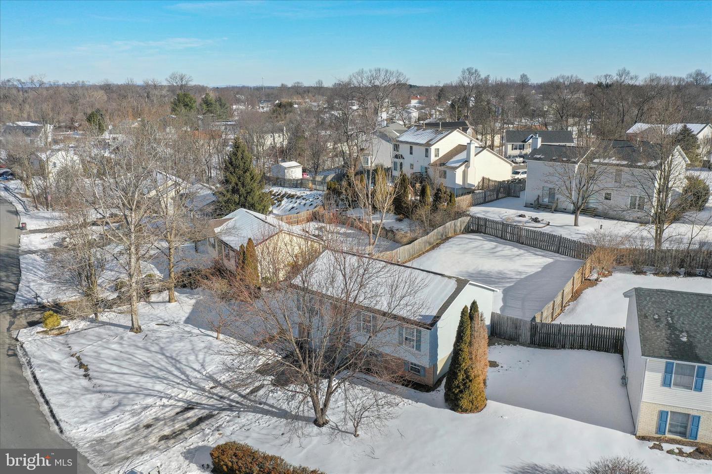 137 WOODROW RD, WINCHESTER, Virginia 22602, 3 Bedrooms Bedrooms, ,2 BathroomsBathrooms,Residential,For sale,137 WOODROW RD,VAFV2039288 MLS # VAFV2039288