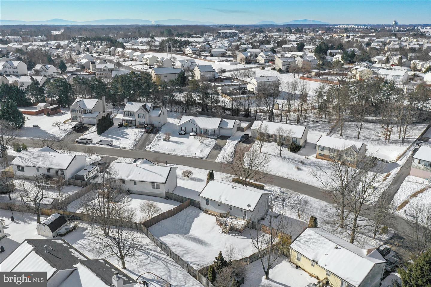 137 WOODROW RD, WINCHESTER, Virginia 22602, 3 Bedrooms Bedrooms, ,2 BathroomsBathrooms,Residential,For sale,137 WOODROW RD,VAFV2039288 MLS # VAFV2039288