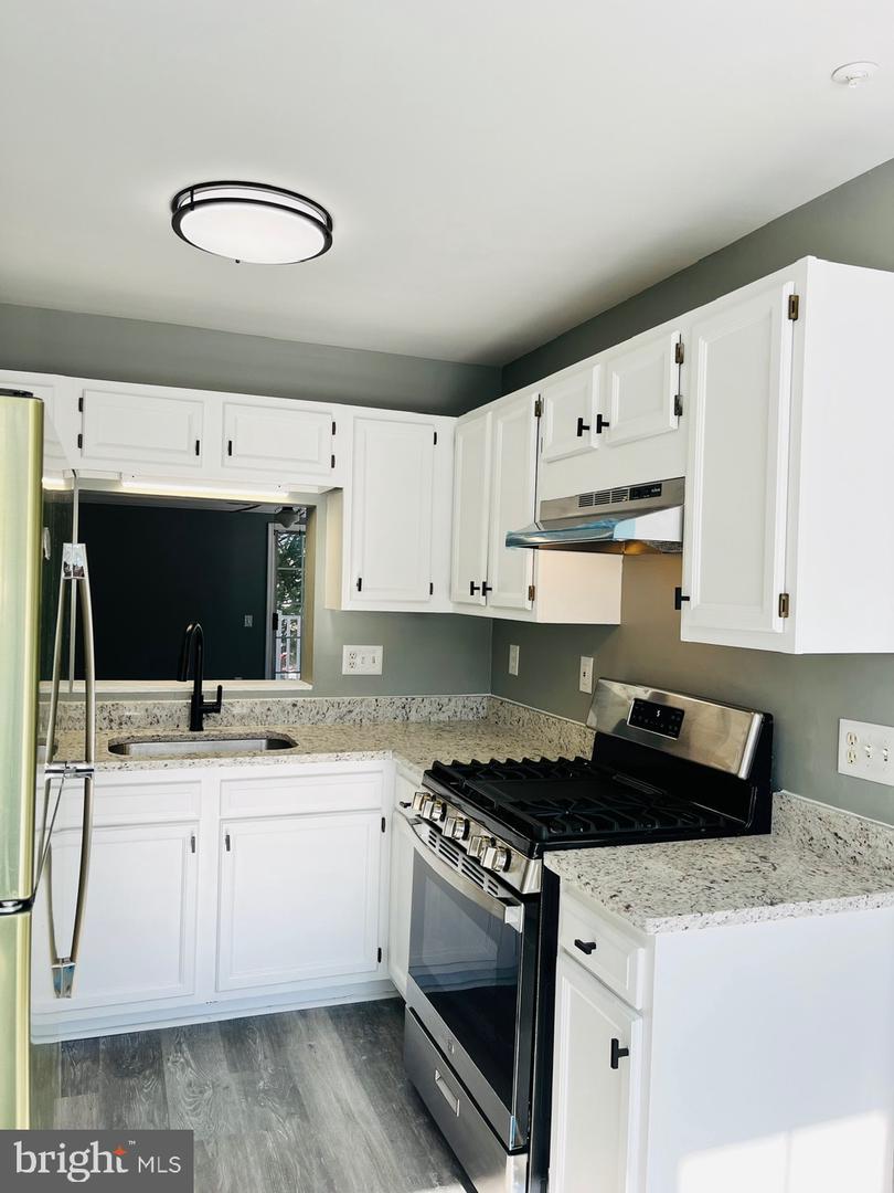 11765 TOLSON PL #11765, WOODBRIDGE, Virginia 22192, 2 Bedrooms Bedrooms, ,2 BathroomsBathrooms,Residential,For sale,11765 TOLSON PL #11765,VAPW2111620 MLS # VAPW2111620