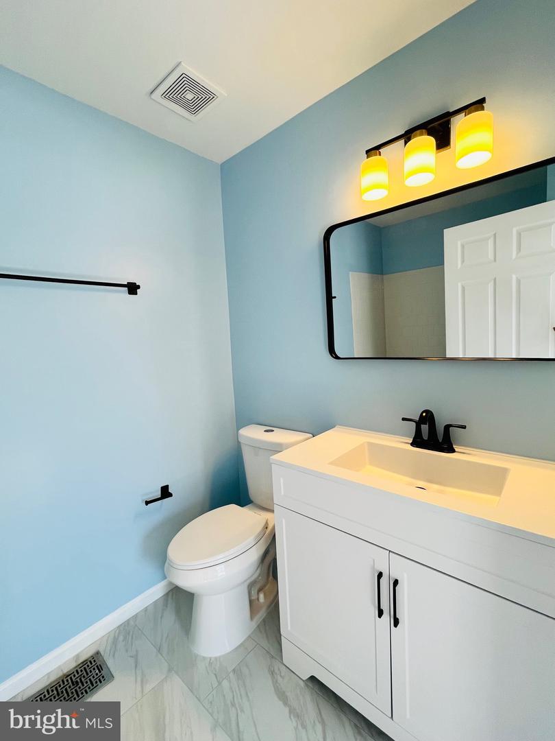 11765 TOLSON PL #11765, WOODBRIDGE, Virginia 22192, 2 Bedrooms Bedrooms, ,2 BathroomsBathrooms,Residential,For sale,11765 TOLSON PL #11765,VAPW2111620 MLS # VAPW2111620