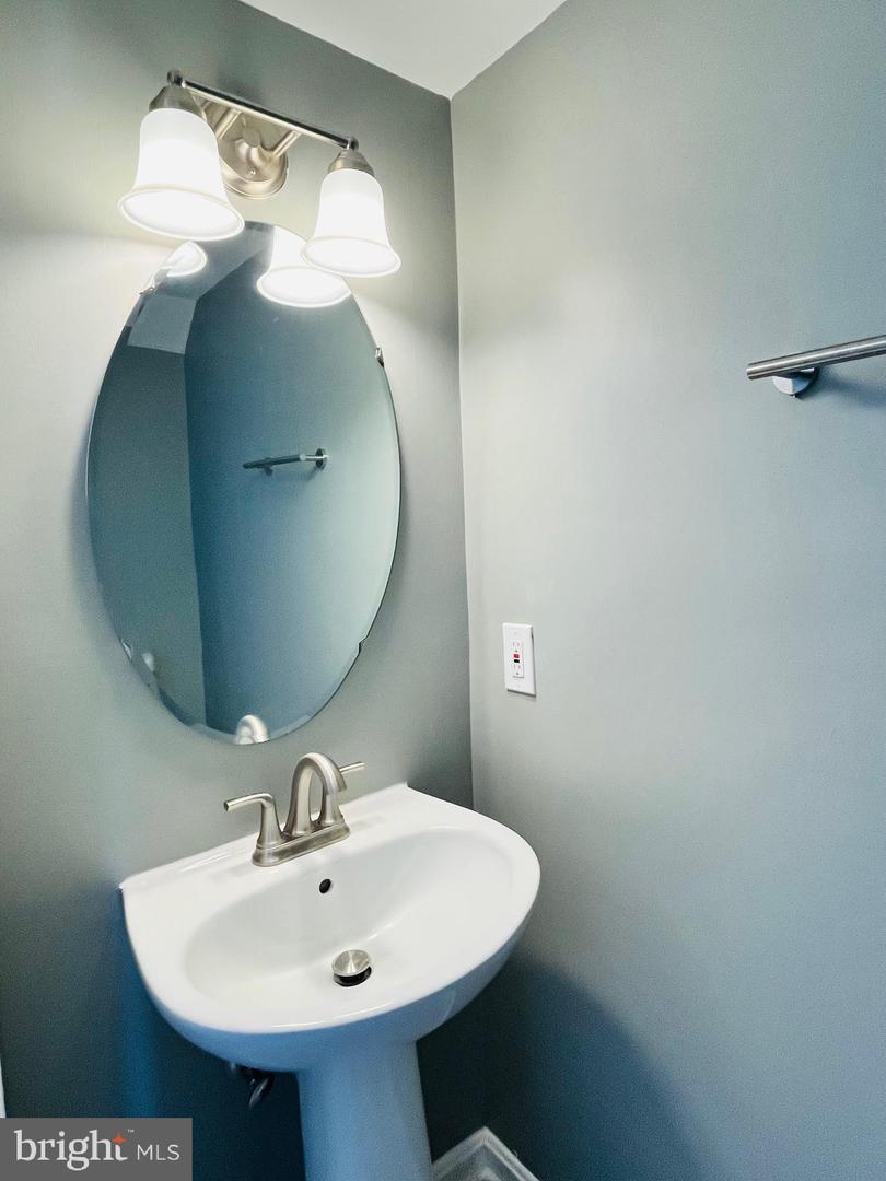 11765 TOLSON PL #11765, WOODBRIDGE, Virginia 22192, 2 Bedrooms Bedrooms, ,2 BathroomsBathrooms,Residential,For sale,11765 TOLSON PL #11765,VAPW2111620 MLS # VAPW2111620