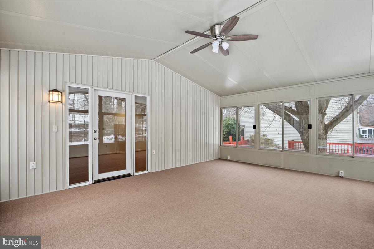 5711 HEMING AVE, SPRINGFIELD, Virginia 22151, 4 Bedrooms Bedrooms, ,3 BathroomsBathrooms,Residential,For sale,5711 HEMING AVE,VAFX2288470 MLS # VAFX2288470 5711 HEMING AVE, SPRINGFIELD, Virginia 22151, 4 Bedrooms Bedrooms, ,3 BathroomsBathrooms,Residential,For sale,5711 HEMING AVE,VAFX2288470 MLS # VAFX2288470