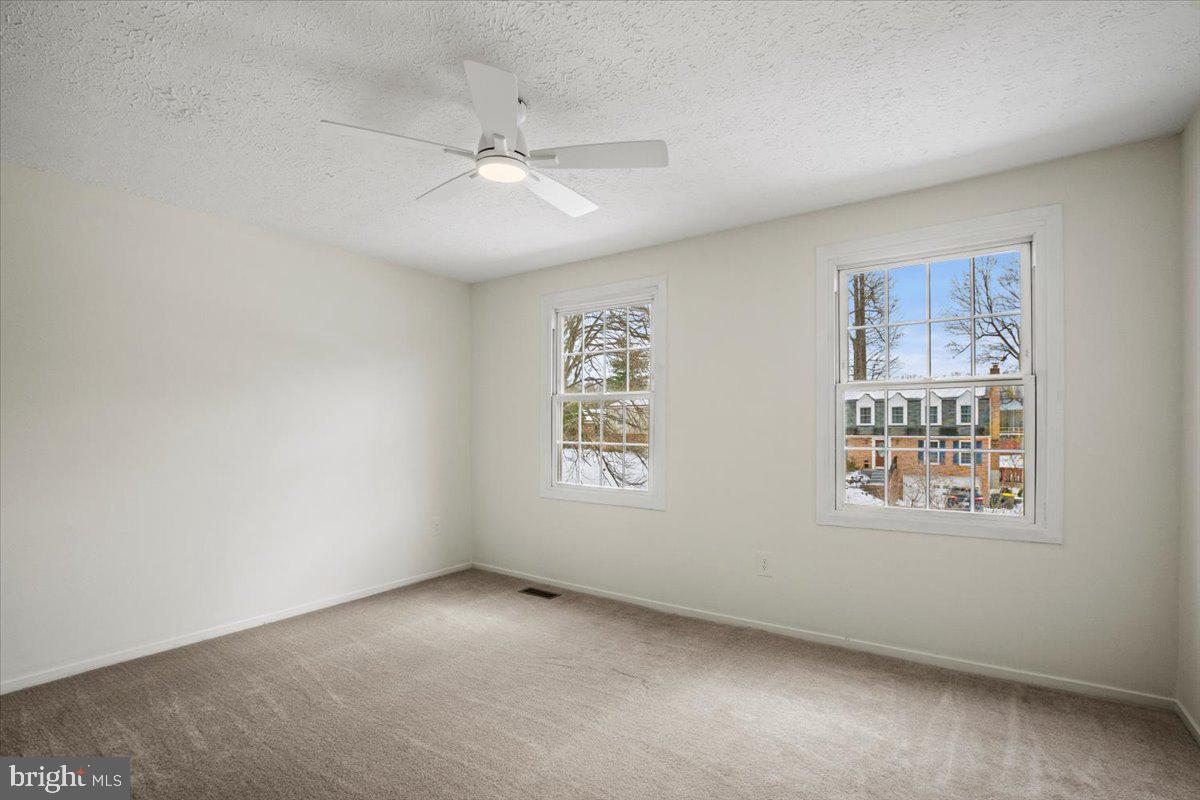 5711 HEMING AVE, SPRINGFIELD, Virginia 22151, 4 Bedrooms Bedrooms, ,3 BathroomsBathrooms,Residential,For sale,5711 HEMING AVE,VAFX2288470 MLS # VAFX2288470 5711 HEMING AVE, SPRINGFIELD, Virginia 22151, 4 Bedrooms Bedrooms, ,3 BathroomsBathrooms,Residential,For sale,5711 HEMING AVE,VAFX2288470 MLS # VAFX2288470