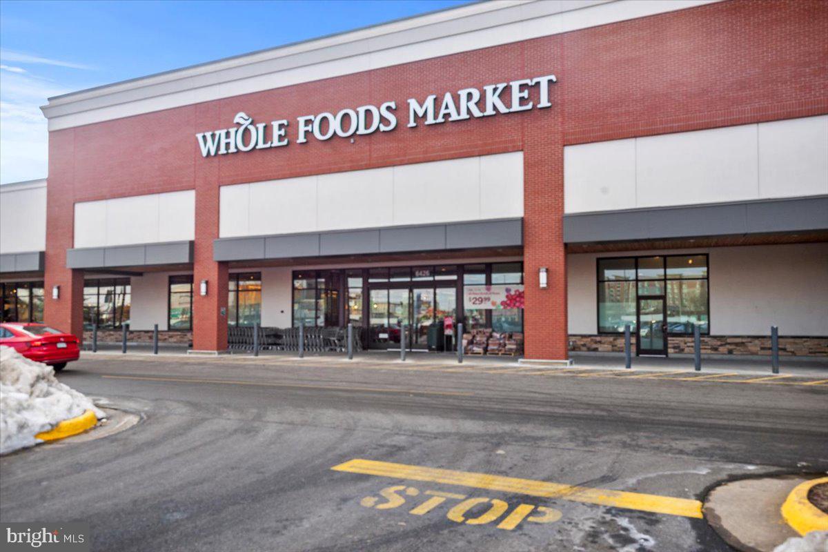 5711 HEMING AVE, SPRINGFIELD, Virginia 22151, 4 Bedrooms Bedrooms, ,3 BathroomsBathrooms,Residential,For sale,5711 HEMING AVE,VAFX2288470 MLS # VAFX2288470 5711 HEMING AVE, SPRINGFIELD, Virginia 22151, 4 Bedrooms Bedrooms, ,3 BathroomsBathrooms,Residential,For sale,5711 HEMING AVE,VAFX2288470 MLS # VAFX2288470