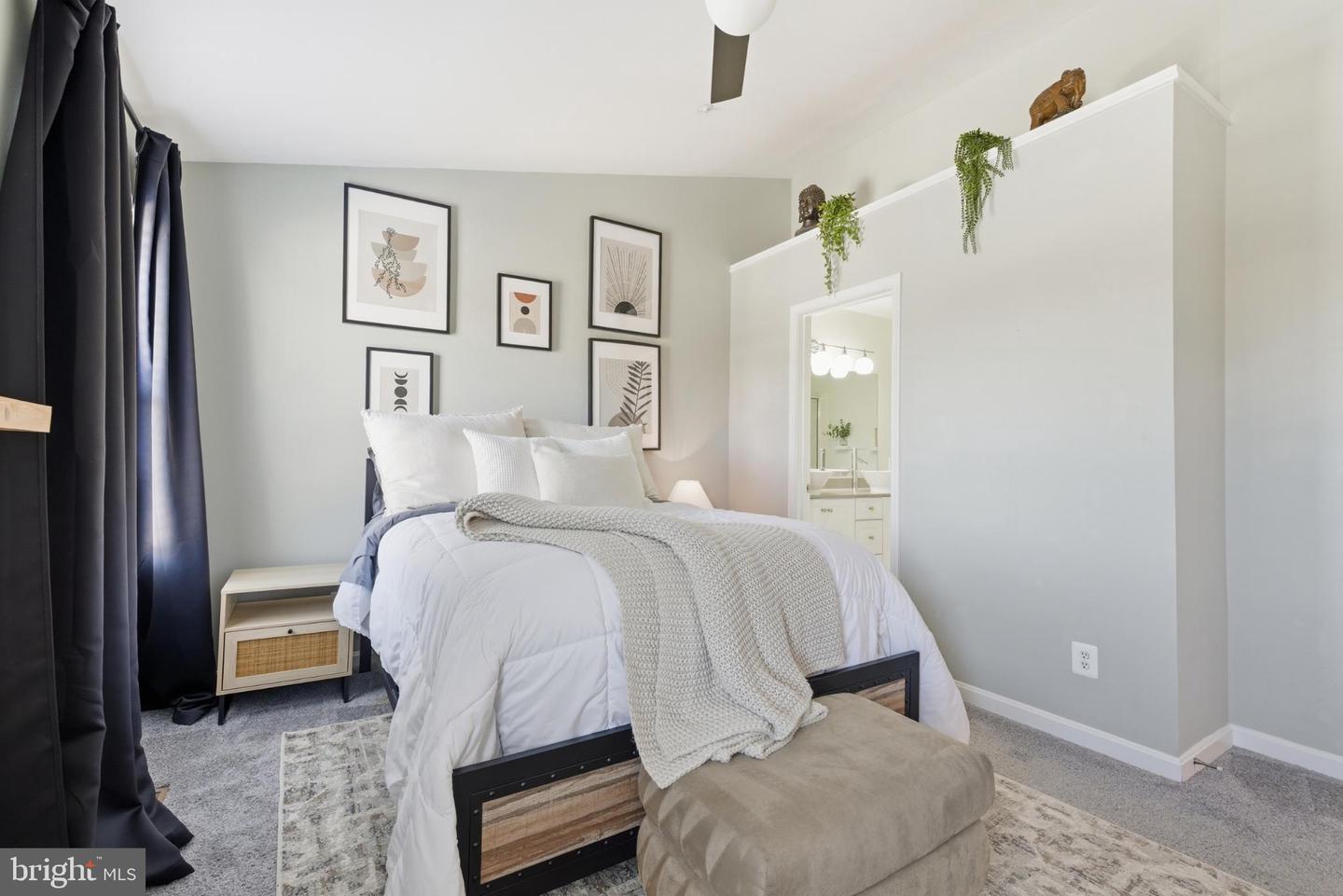 5804-D KATELYN MARY PL #304, ALEXANDRIA, Virginia 22310, 2 Bedrooms Bedrooms, 5 Rooms Rooms,2 BathroomsBathrooms,Residential,For sale,5804-D KATELYN MARY PL #304,VAFX2288588 MLS # VAFX2288588